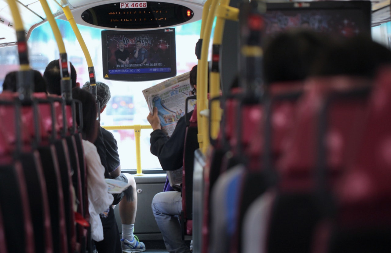 九巴車廂電視RoadShowd本月(6月)30日起停播。(資料圖片) 九巴車廂電視RoadShowd本月(6月)30日起停播。(資料圖片)