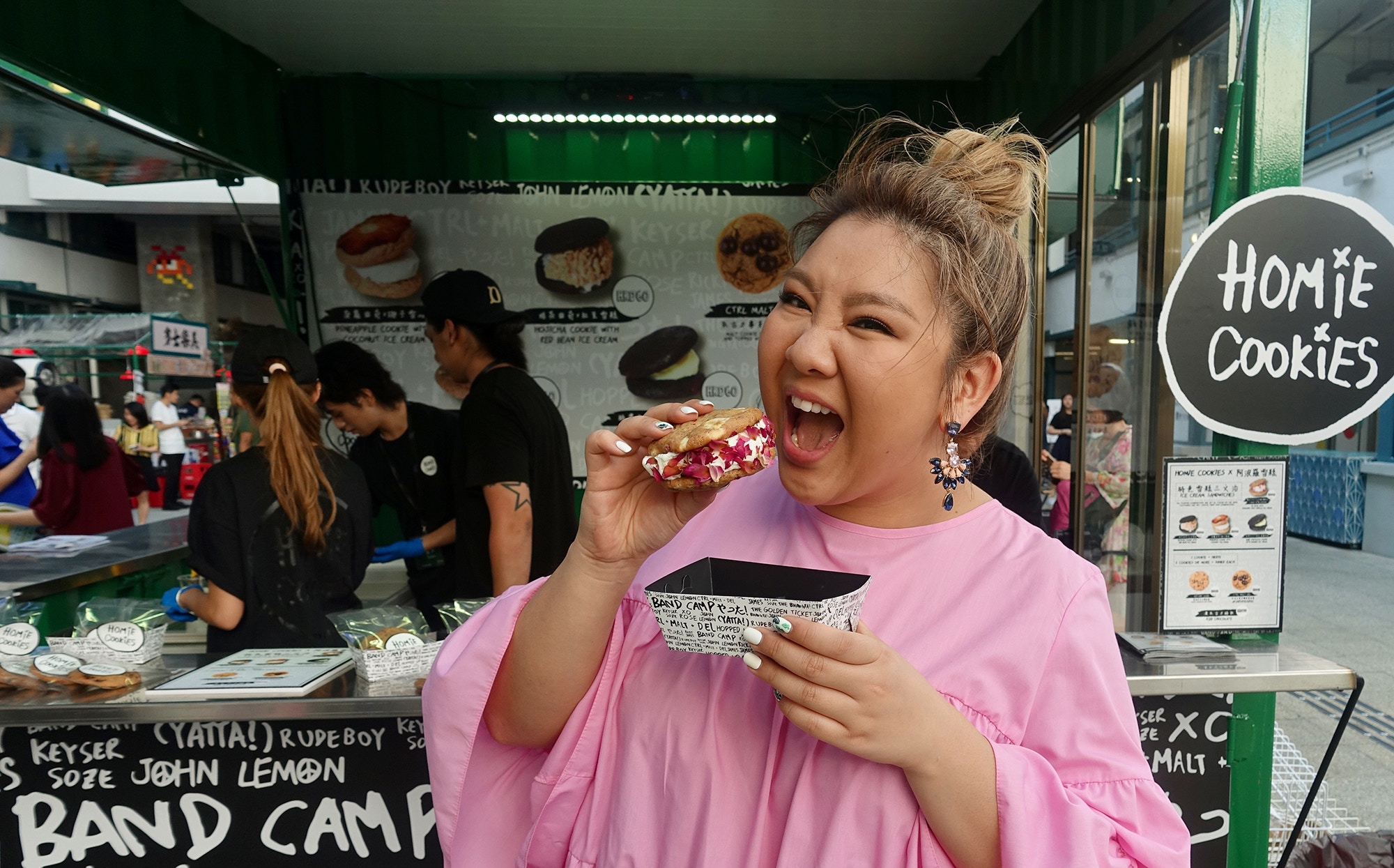 鄭欣宜笑言要許廷鏗請食飯：佢轉公司做咗一哥啦！