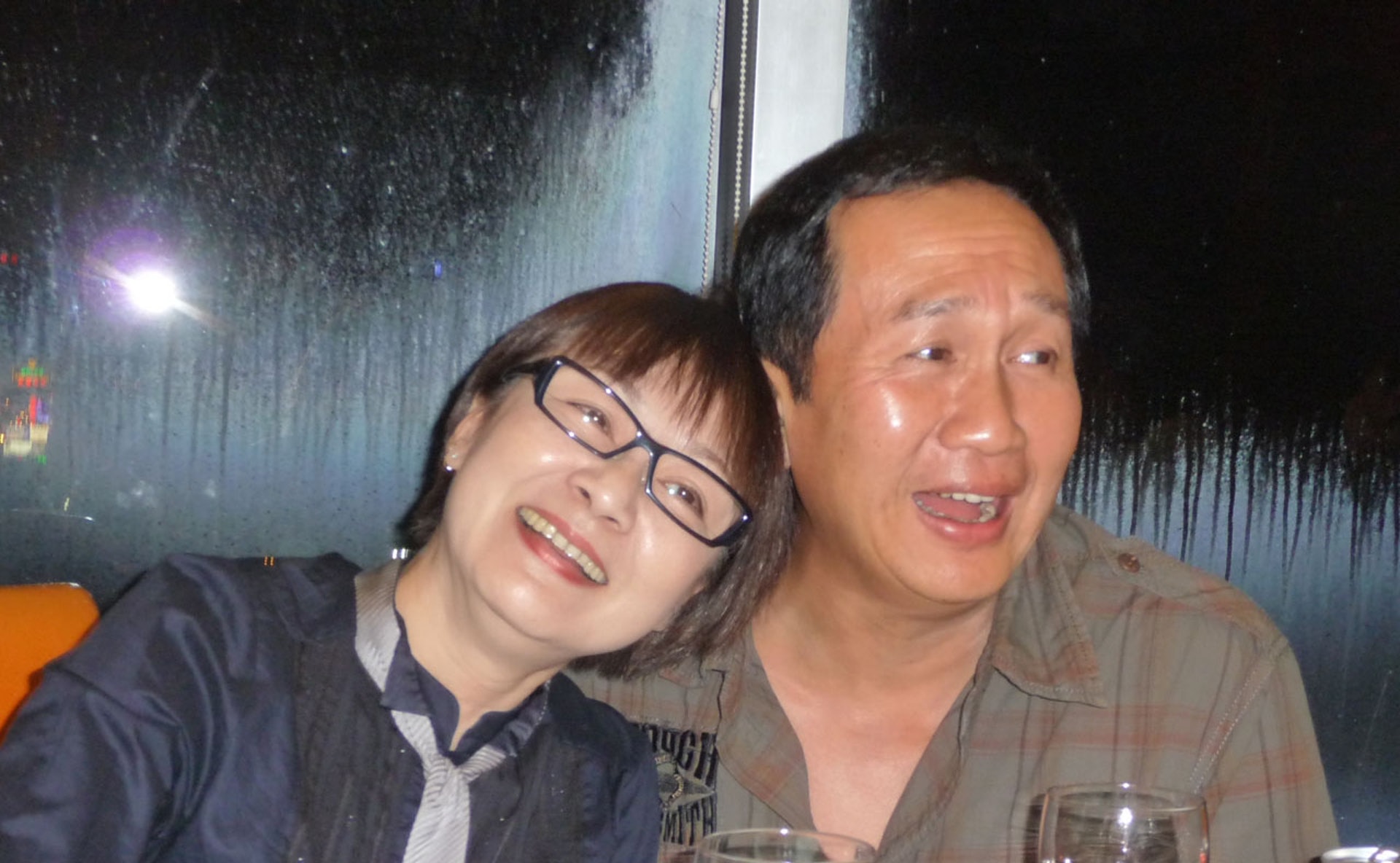 郭鋒與歐陽佩珊結婚多年,依然非常恩愛。(網上圖片) 郭鋒與歐陽佩珊結婚多年,依然非常恩愛。(網上圖片)