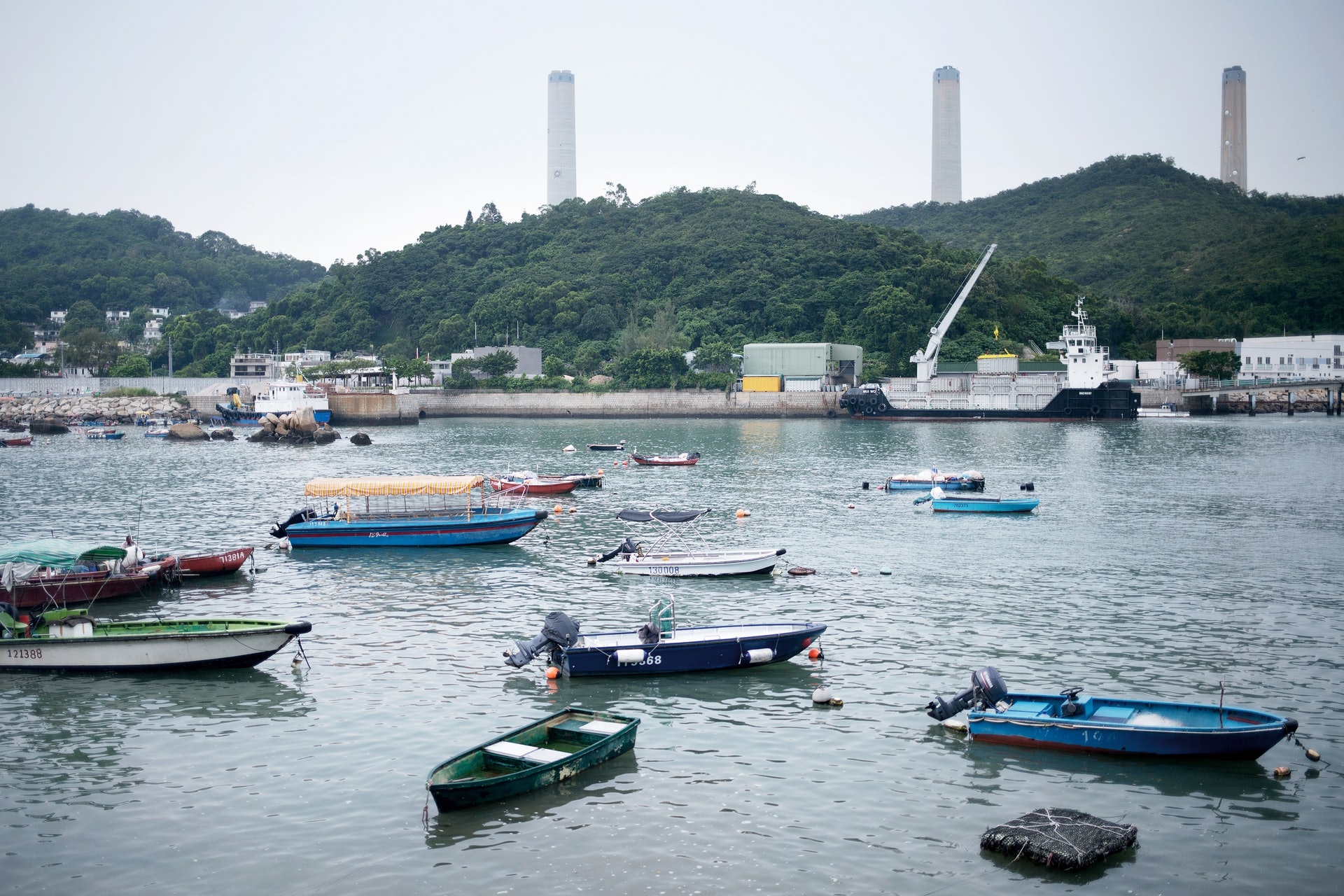 發電是主要排放源頭,佔整體排放量66.5%。(資料圖片) 發電是主要排放源頭,佔整體排放量66.5%。(資料圖片)