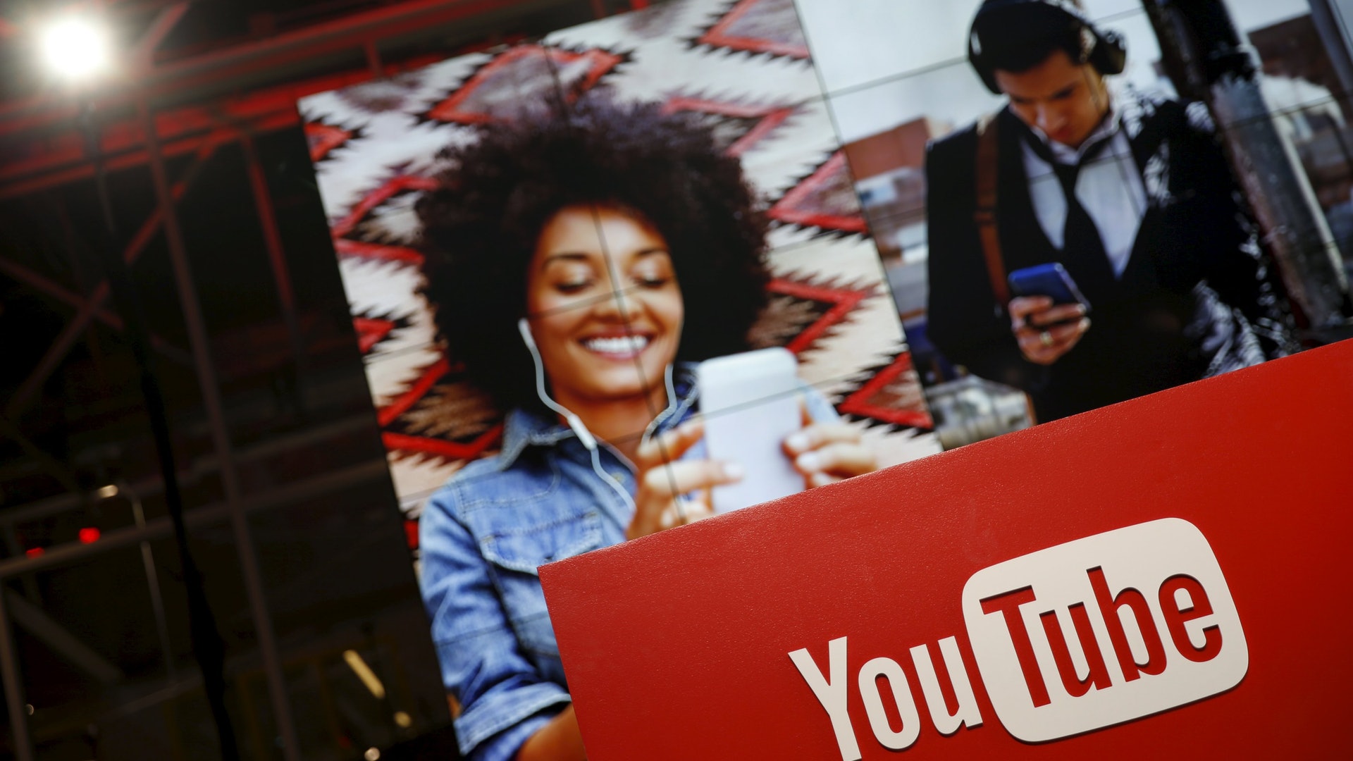 YouTube放任用家變相「壓榨」音樂人 報酬只有7份1 歐盟擬規管 YouTube放任用家變相「壓榨」音樂人 報酬只有7份1 歐盟擬規管