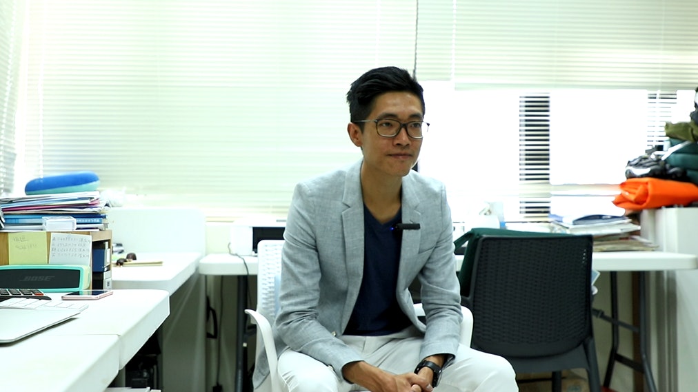【80後看90後】無正職等於懶散? 炒散王創辦人:90後醒過我哋 【80後看90後】無正職等於懶散? 炒散王創辦人:90後醒過我哋