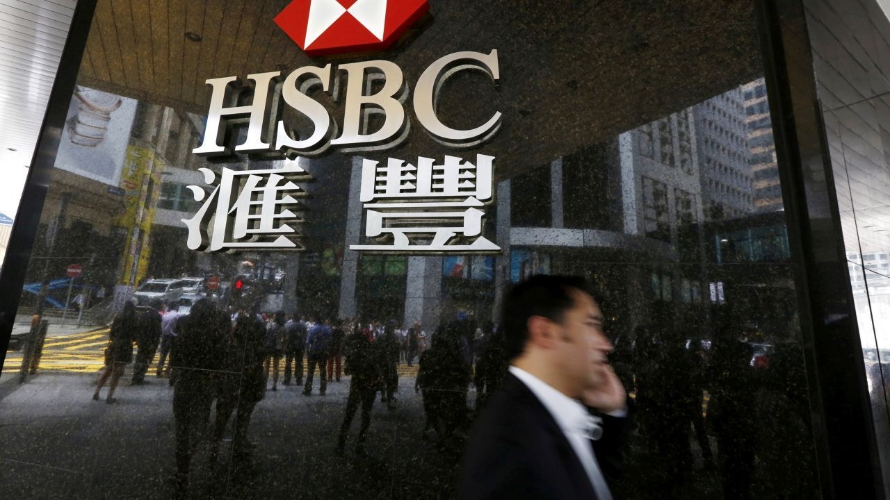 港股一度升穿27000大關　大時代後新高 　滙控企穩77元