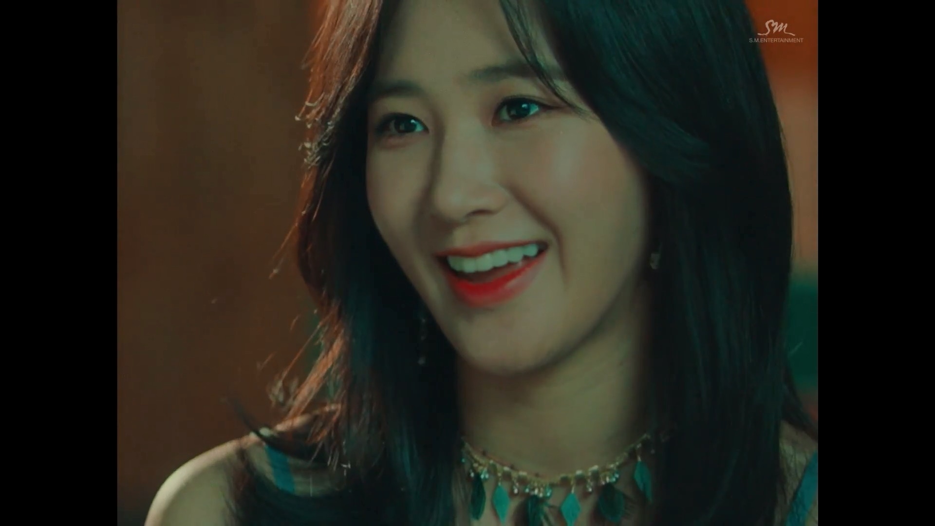 少女時代《All Night》再現9人舞台Jessica新MV是Party完結？