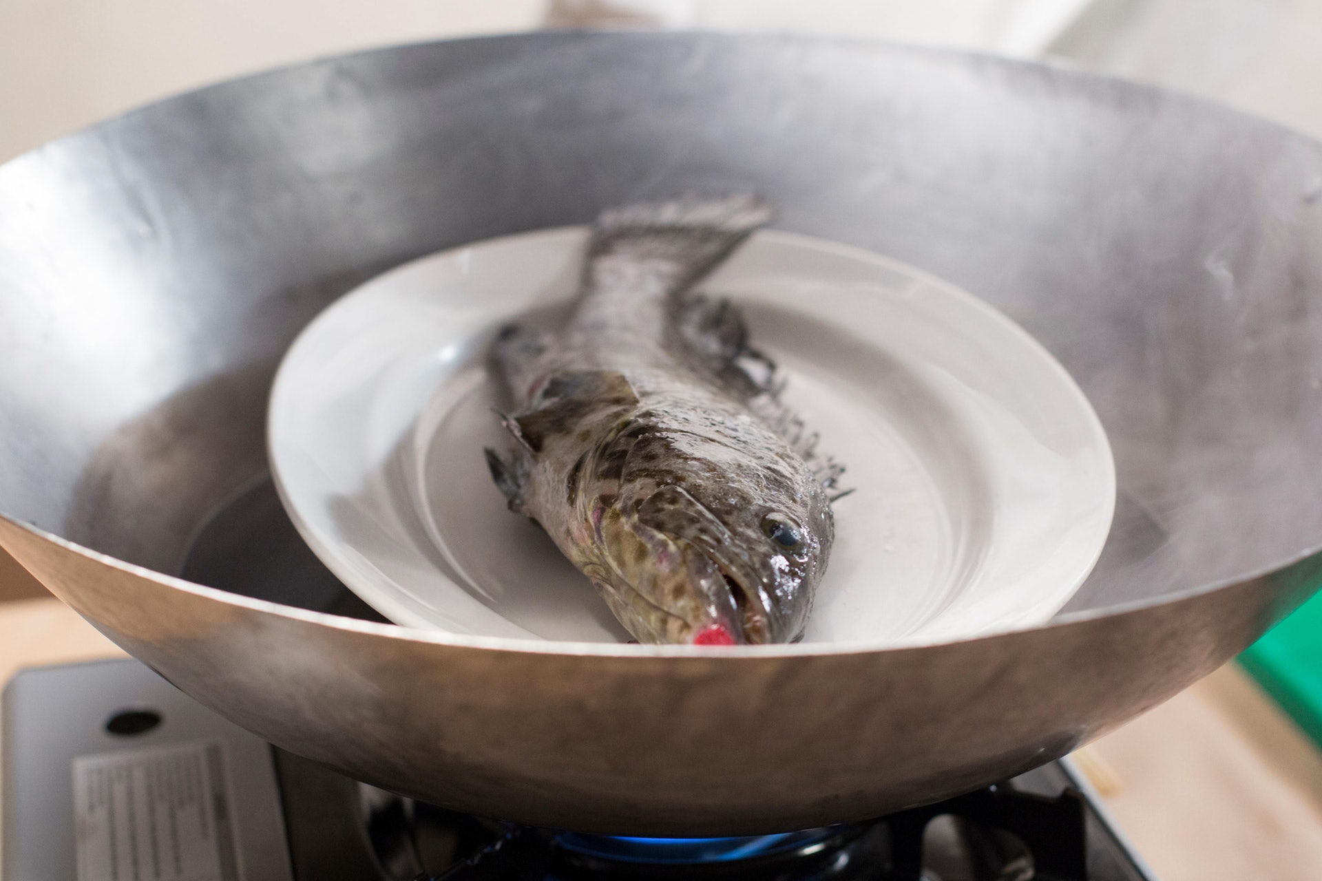 魚、蝦、蟹等海鮮適用以蒸烹調。(資料圖片) 魚、蝦、蟹等海鮮適用以蒸烹調。(資料圖片)