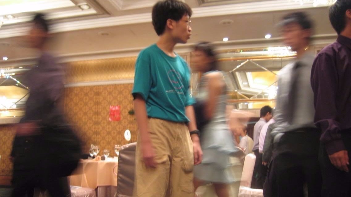 「毒男」問題的根本在於現實社會的絕望