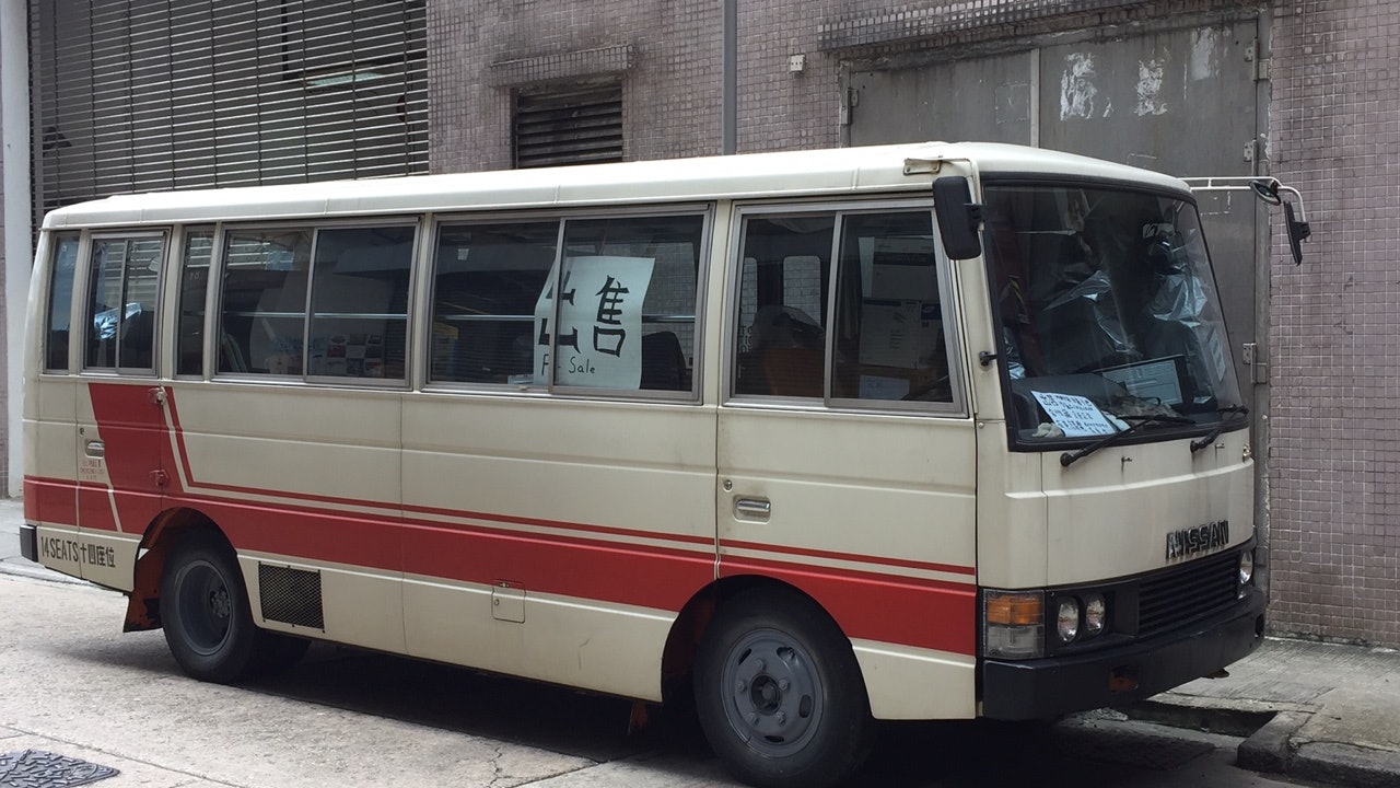 旺角街頭驚現14座小巴出售 麥錦生:私家小巴收藏價值不高 旺角街頭驚現14座小巴出售 麥錦生:私家小巴收藏價值不高