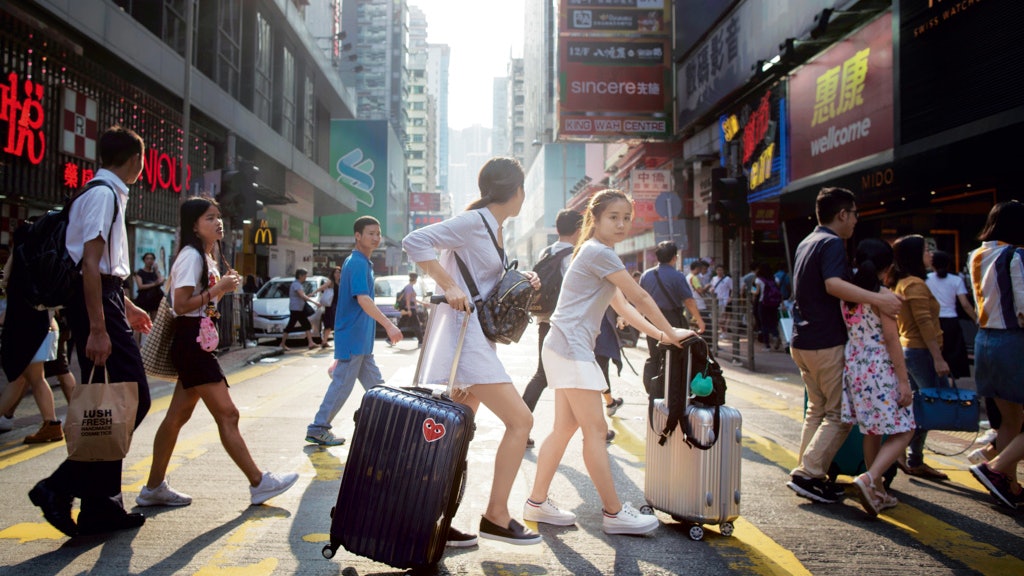 今年首七個月近3300萬旅客訪港 按年升2.4% 今年首七個月近3300萬旅客訪港 按年升2.4%