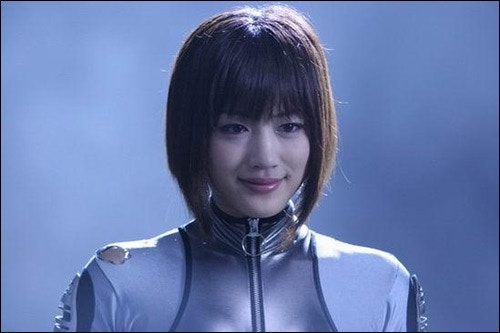 微軟小冰 上載一張照片ai人工智能少女即時為你寫首詩