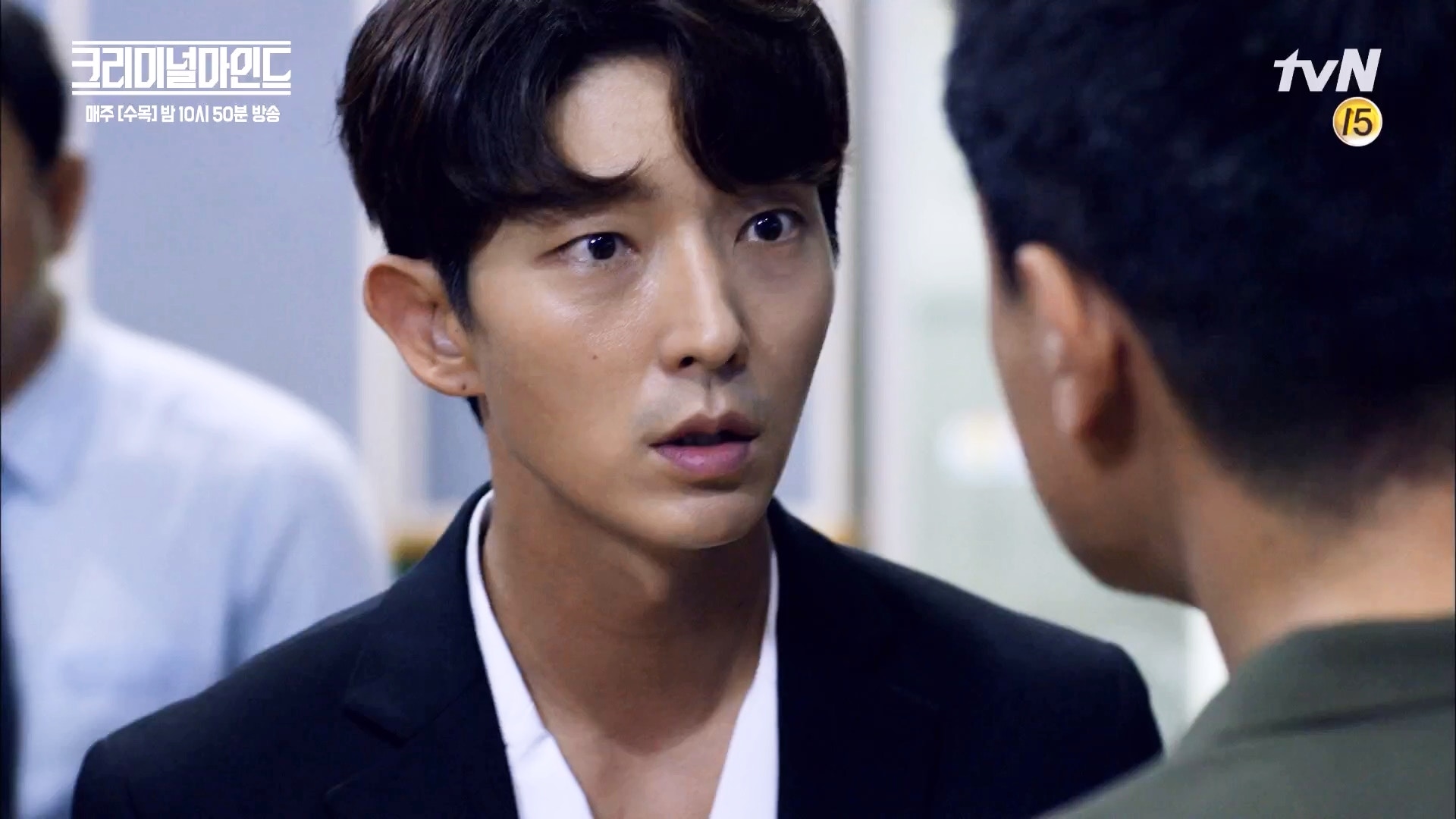 犯罪心理》李準基變殺人犯目露凶光鏡頭背後暖男出沒！