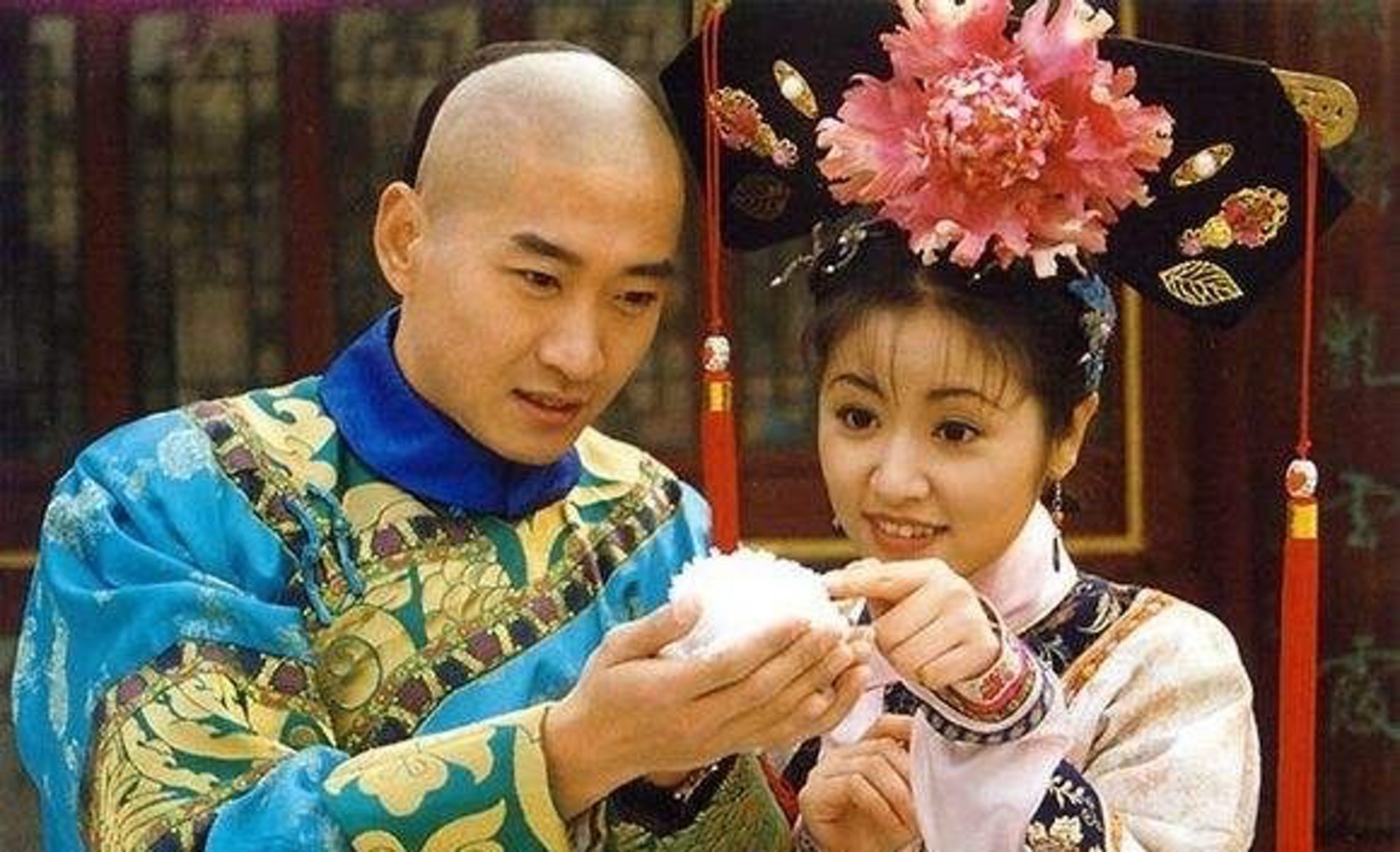 《還珠格格》爾康同紫薇的愛戀,令人睇得感動不已。(網上圖片) 《還珠格格》爾康同紫薇的愛戀,令人睇得感動不已。(網上圖片)