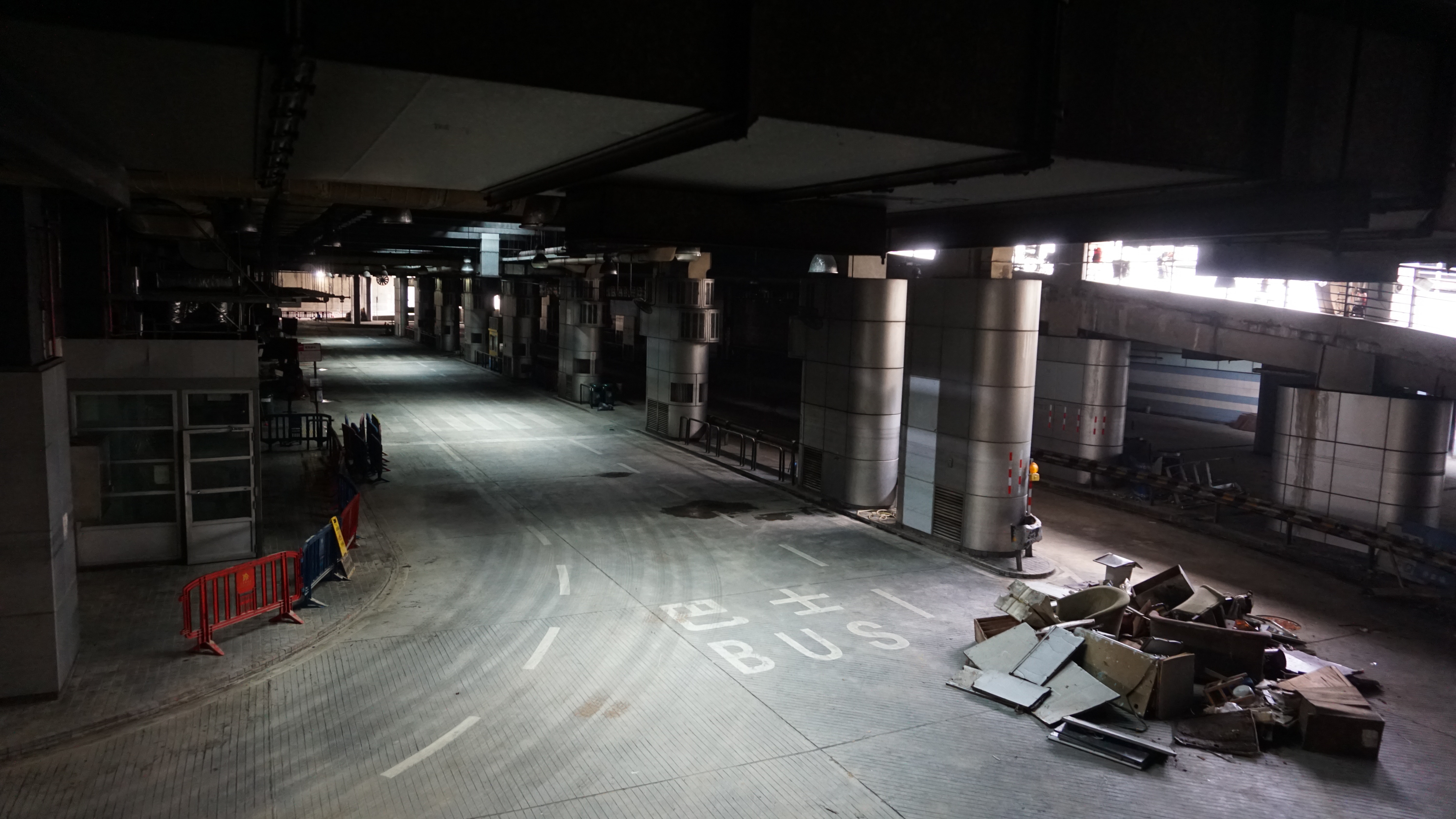 追蹤災後澳門】 關閘巴士總站劫後未重生小市民狼狽搭巴士