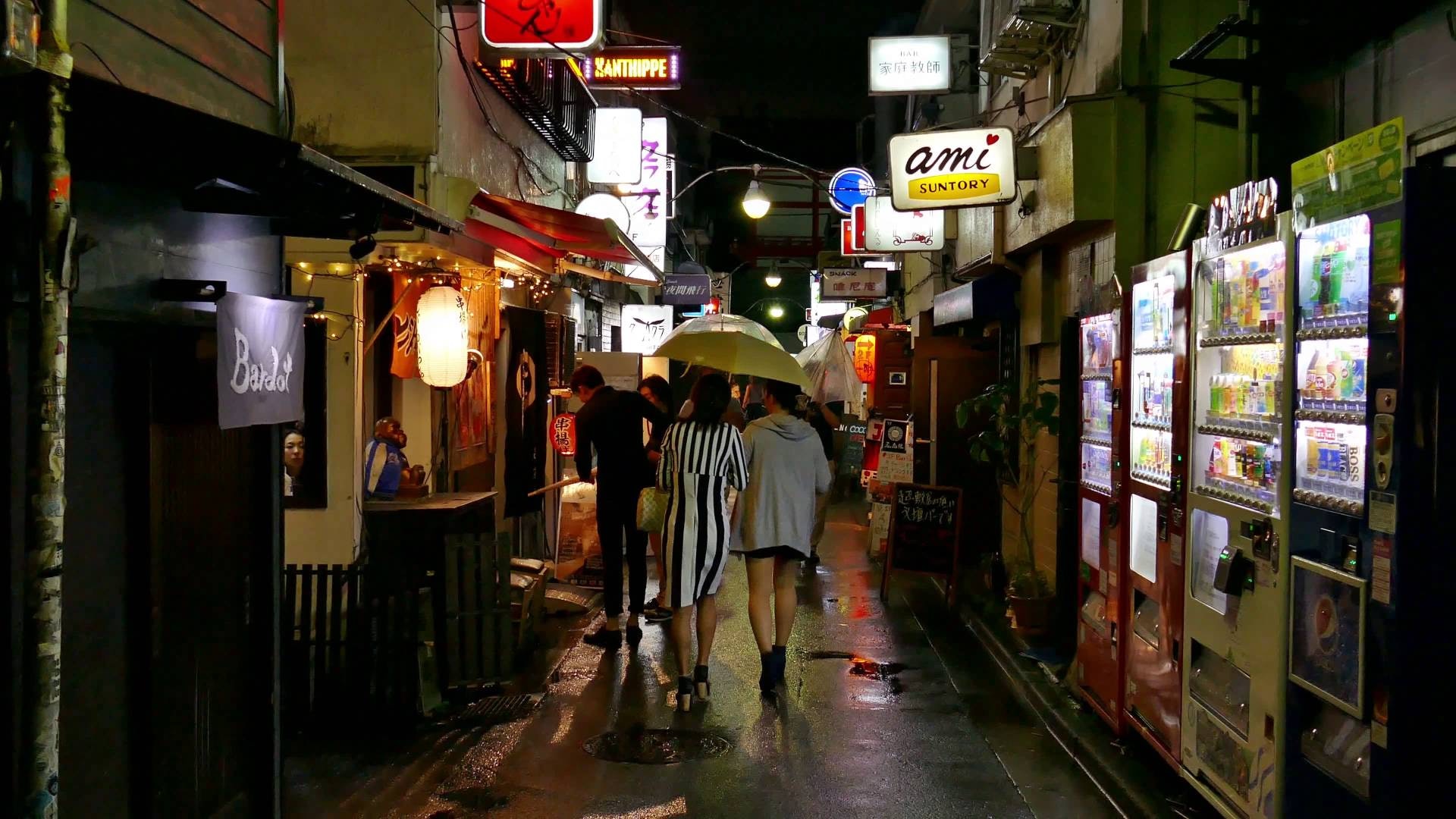 新宿黃金街火災再引重建問題 歷史特色與安全 如何抉擇? 新宿黃金街火災再引重建問題 歷史特色與安全 如何抉擇?