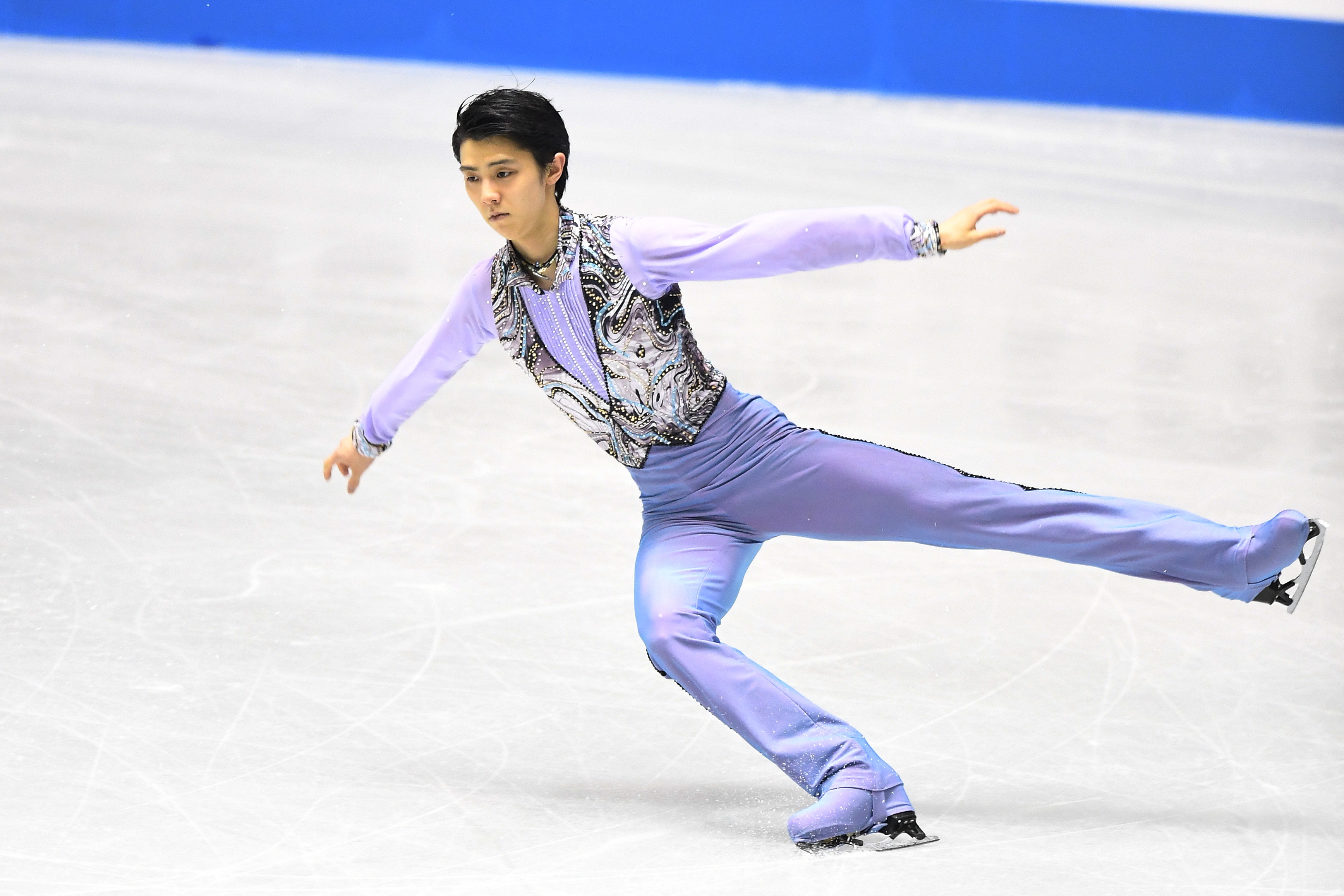 花式溜冰 近乎完美的日本冰王子羽生結弦無敵是最寂寞