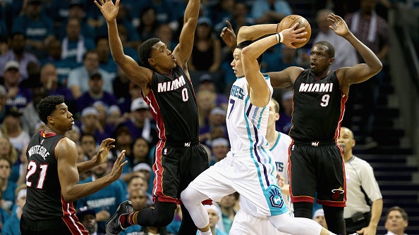 【NBA季後賽】林書豪轟21分平季後賽最高 黃蜂滅火兩連勝 【NBA季後賽】林書豪轟21分平季後賽最高 黃蜂滅火兩連勝