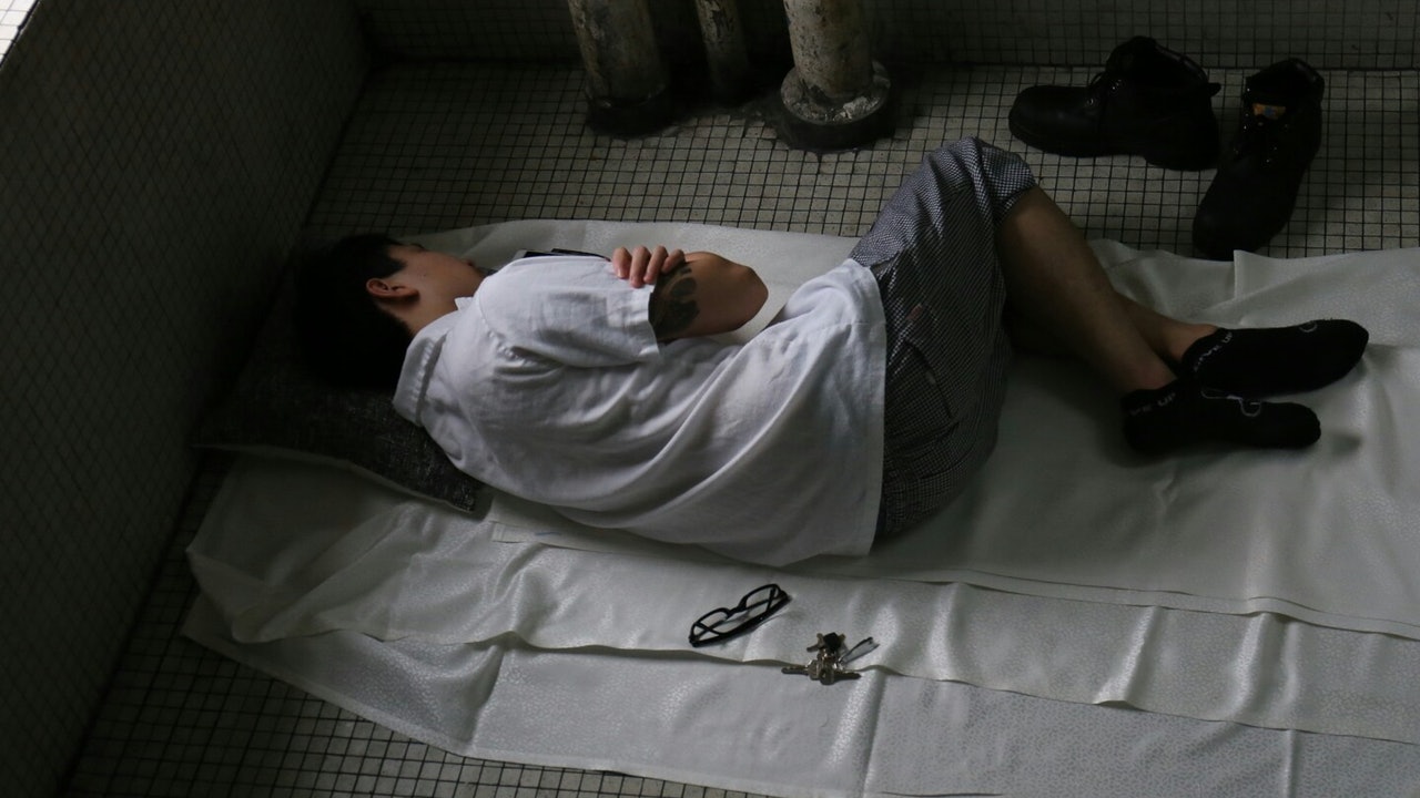 【勞動節】「落場」如瞓街 逾廿萬廚師長期處作戰狀態做餐死 【勞動節】「落場」如瞓街 逾廿萬廚師長期處作戰狀態做餐死