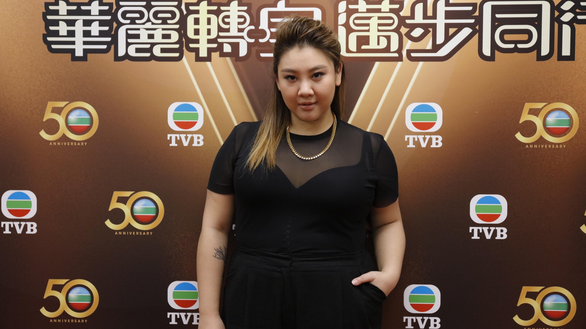 【一首歌】鄭欣宜《女神》 教你自信「不要低頭光環會掉下來」 【一首歌】鄭欣宜《女神》 教你自信「不要低頭光環會掉下來」
