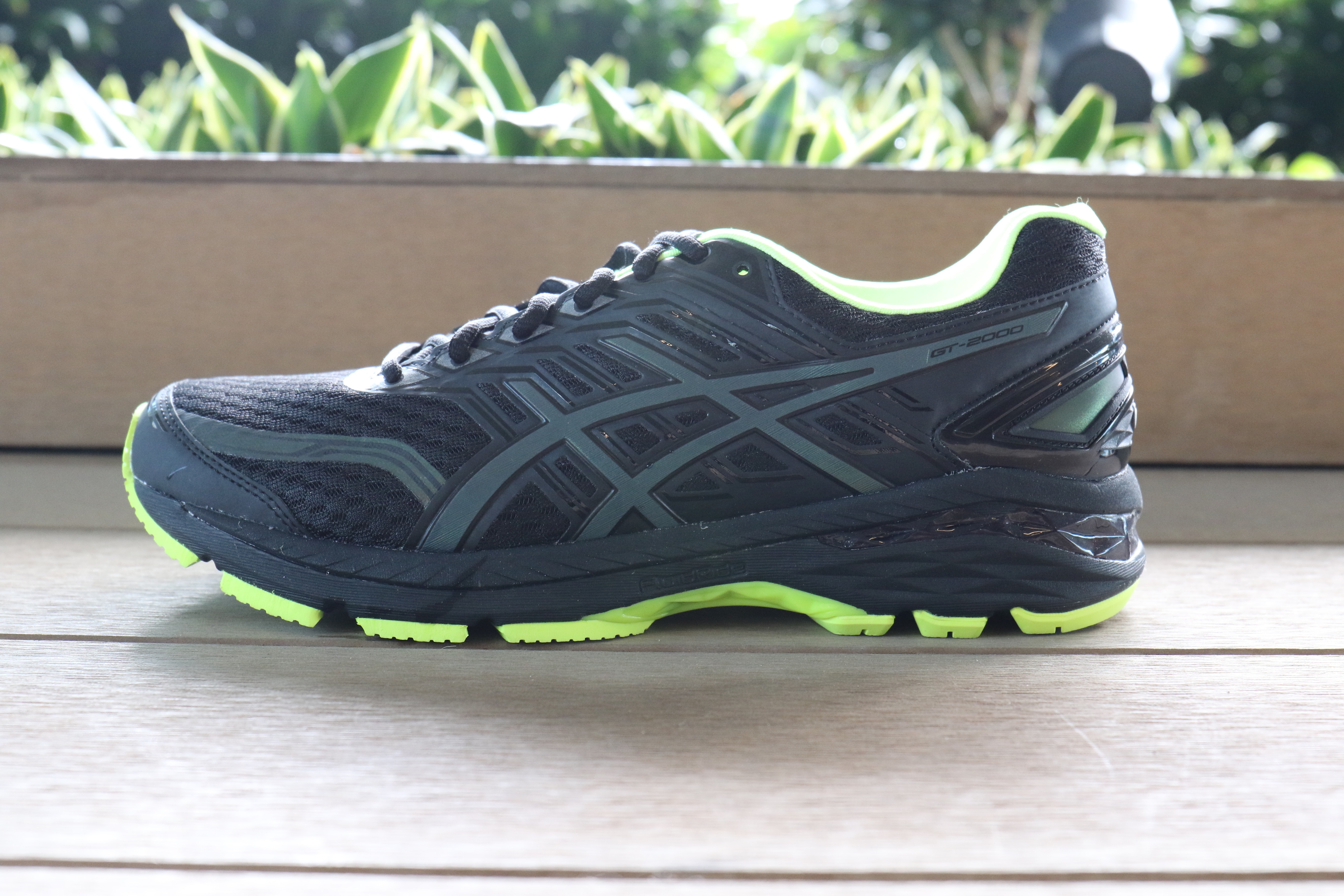 asics gt 2000 5 lite show
