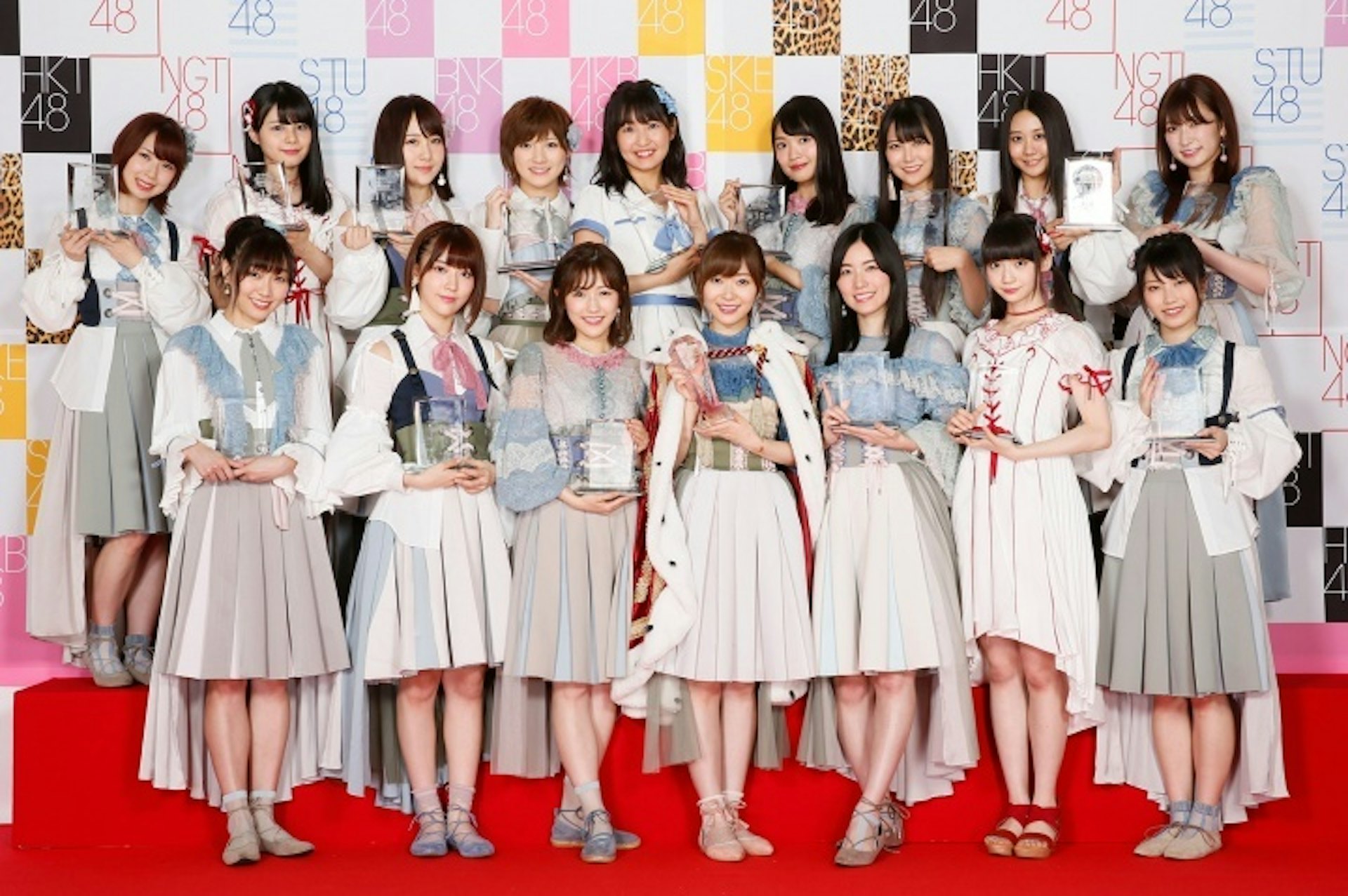 Akb48 認識akb48必需學會的10個詞組閣 移籍意思是 香港01 開罐