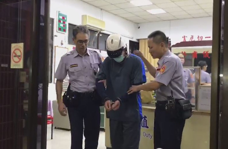 11年前，台灣一名林姓男子懷疑錯手打死剛滿月女嬰，他日前向警方自首，現時已被拘留。（電視新聞影片截圖）