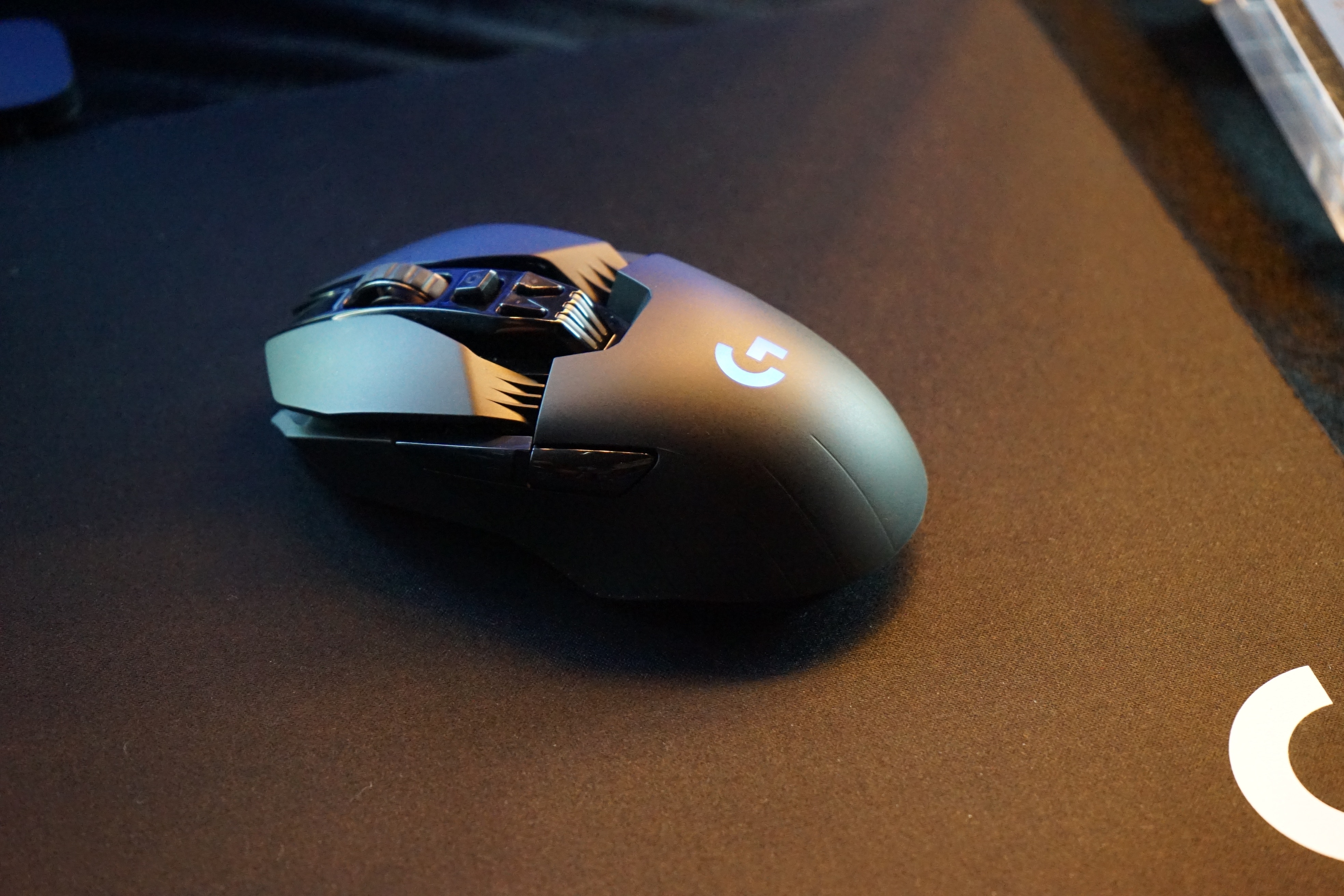 電競滑鼠實測 Logitech G903無線充電加自訂功能夠專業 香港01 數碼生活
