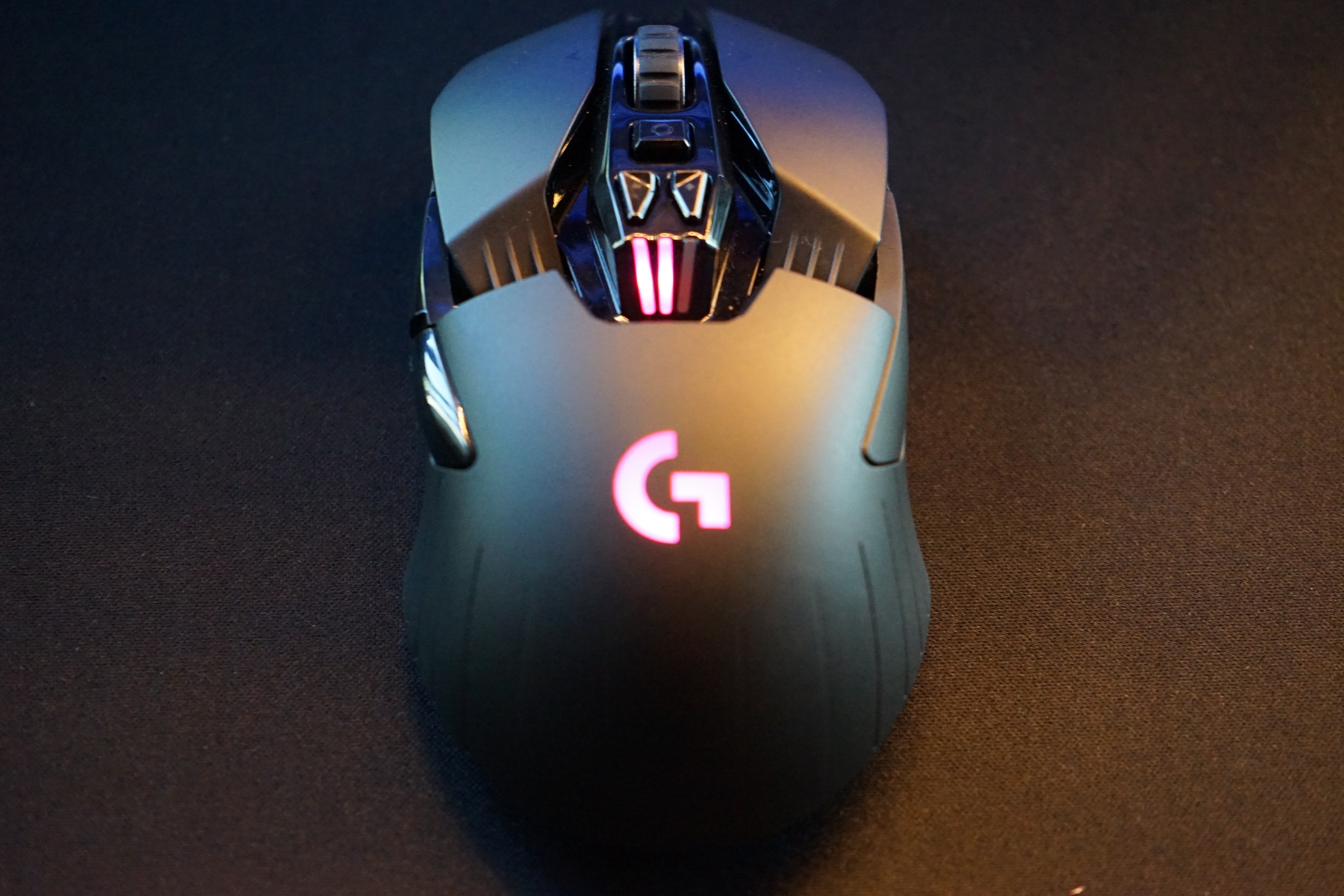 電競滑鼠實測 Logitech G903無線充電加自訂功能夠專業 香港01 數碼生活