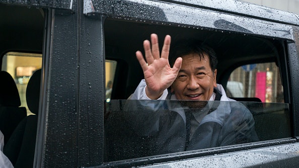 【日本大選】「真男人」枝野幸男異軍突起 參政路上曾與小池同步 【日本大選】「真男人」枝野幸男異軍突起 參政路上曾與小池同步
