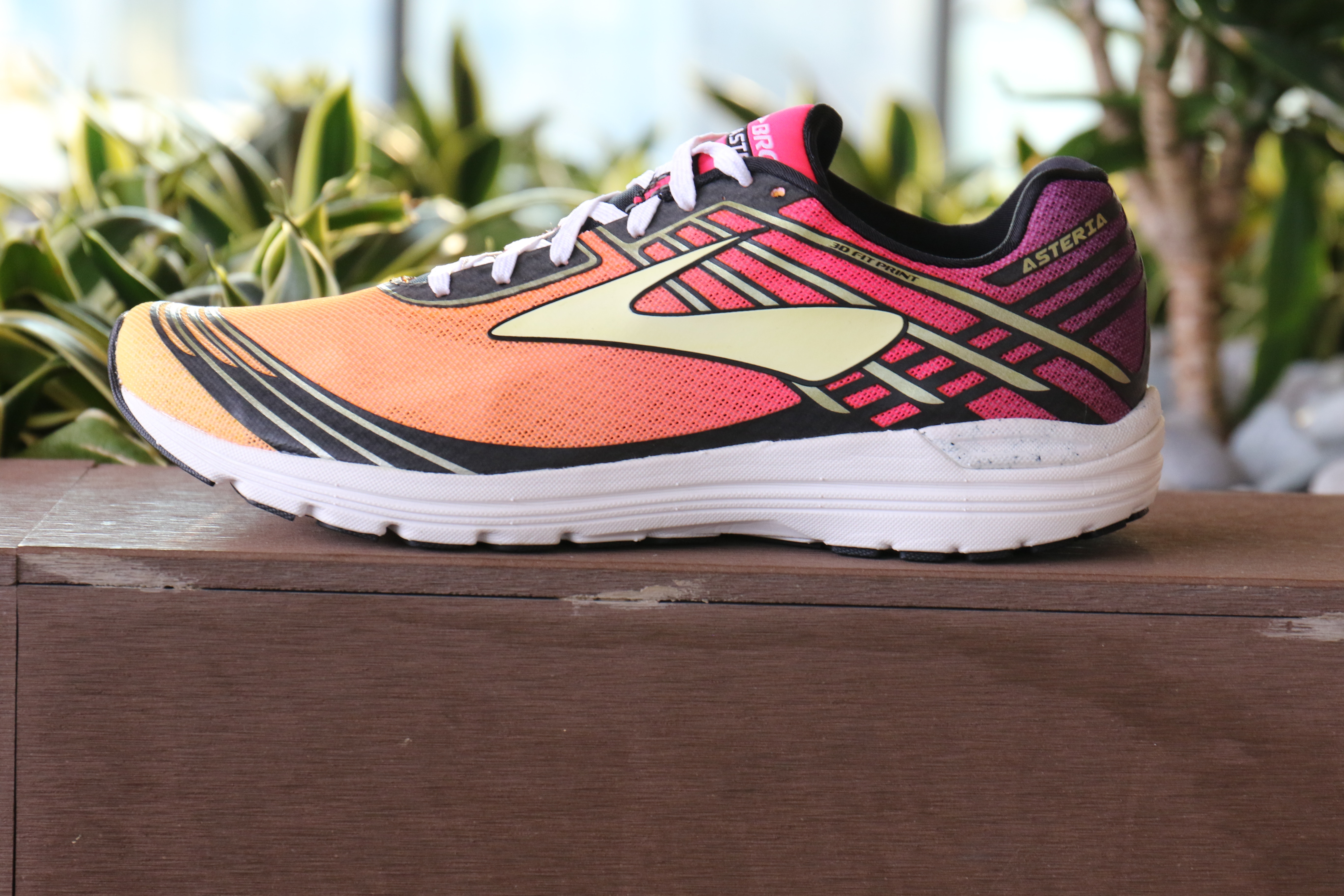 Brooks asteria womens best sale