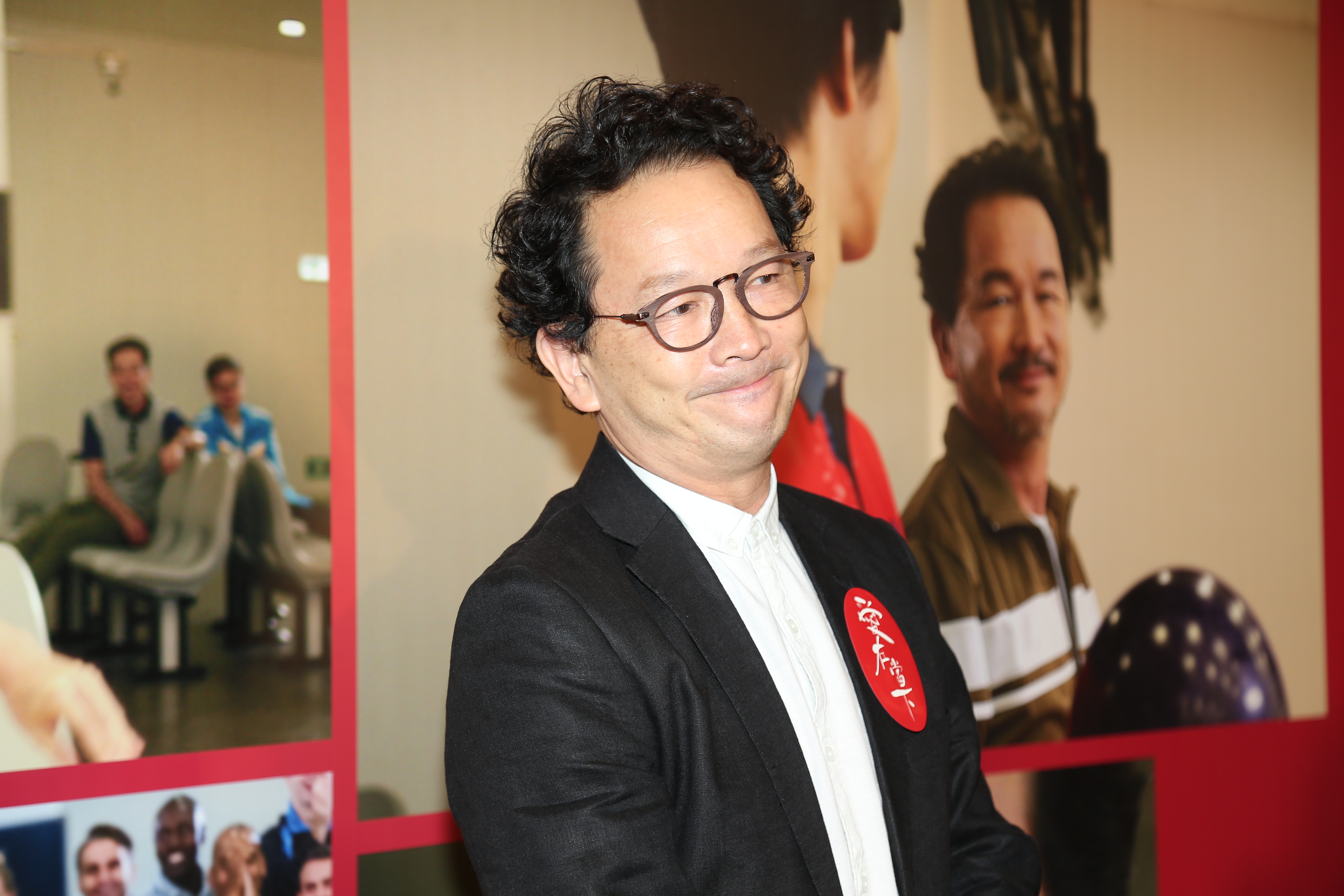 廖啟智珍惜與家人相處時間　擔當大廚整便當
