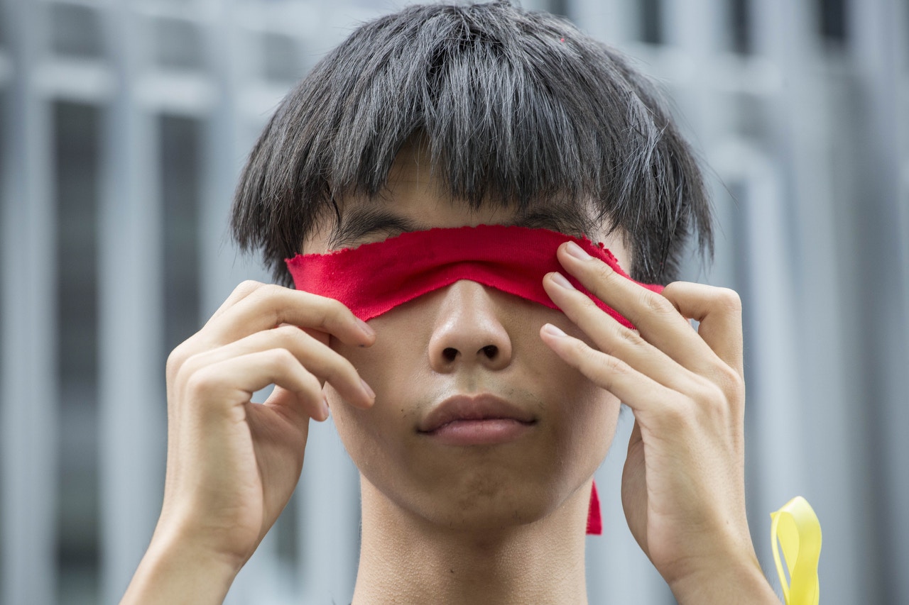 自由攝影師陳朗熹說：「今次的展覽是一個指標，好像每年六四集會、七一遊行，如果有一天不可以再悼念，這個展覽不可舉行，香港就不再是香港。」©陳朗熹（照片由受訪者提供）