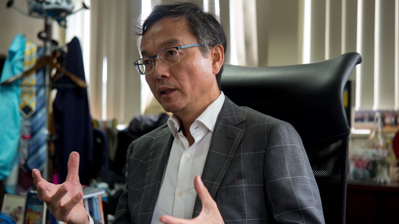明年中推外傭護老培訓 林正財:將優先協助有身體需要及獨居長者 明年中推外傭護老培訓 林正財:將優先協助有身體需要及獨居長者