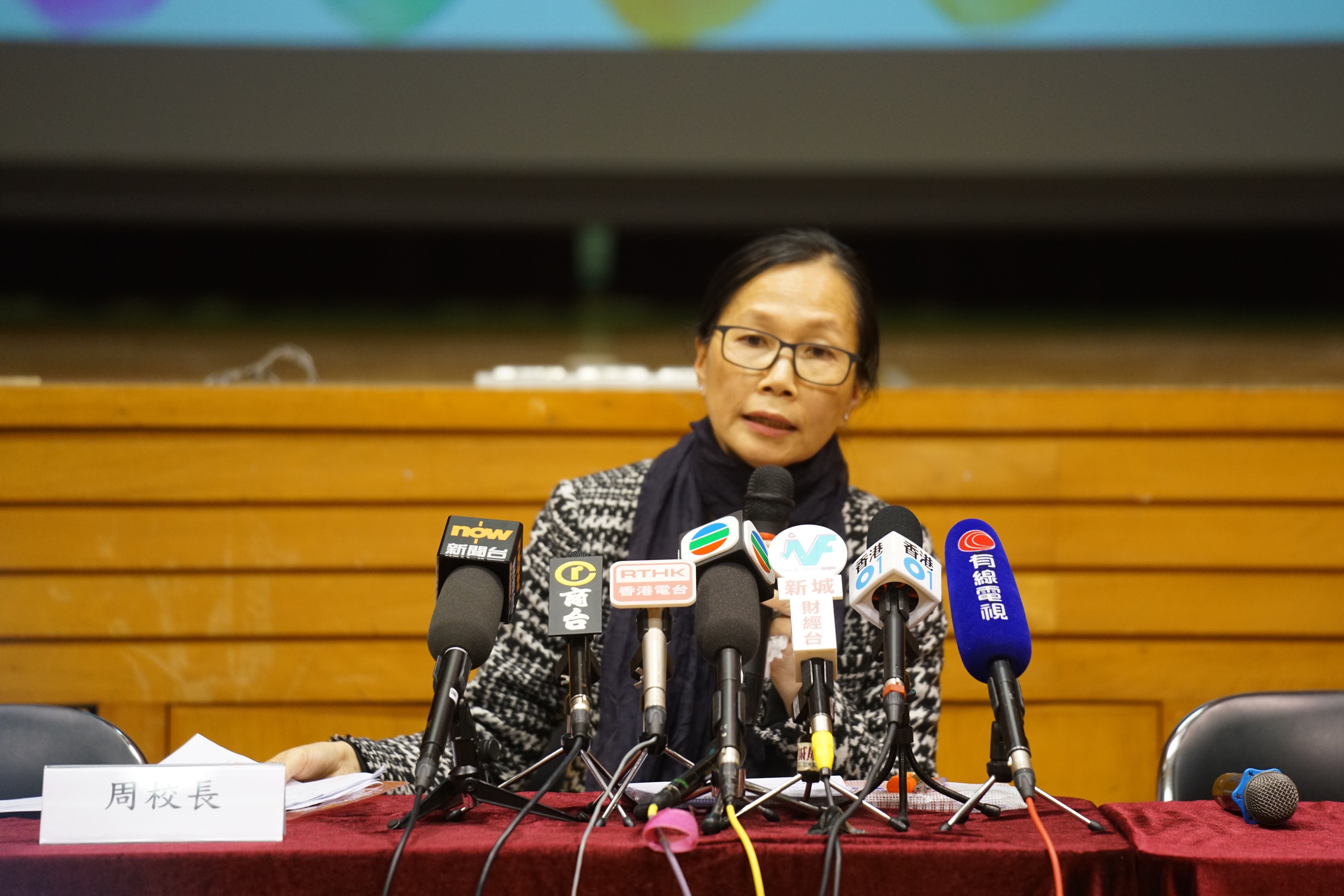 中華基督教會何福堂小學學校校長周任玲表示，據現時校方所得資料，本月10日所有課堂均為科任老師上課，軒仔全日除了早上曾哭着說掛念媽媽外，全日課堂沒有異樣。（資料圖片／吳鍾坤攝）