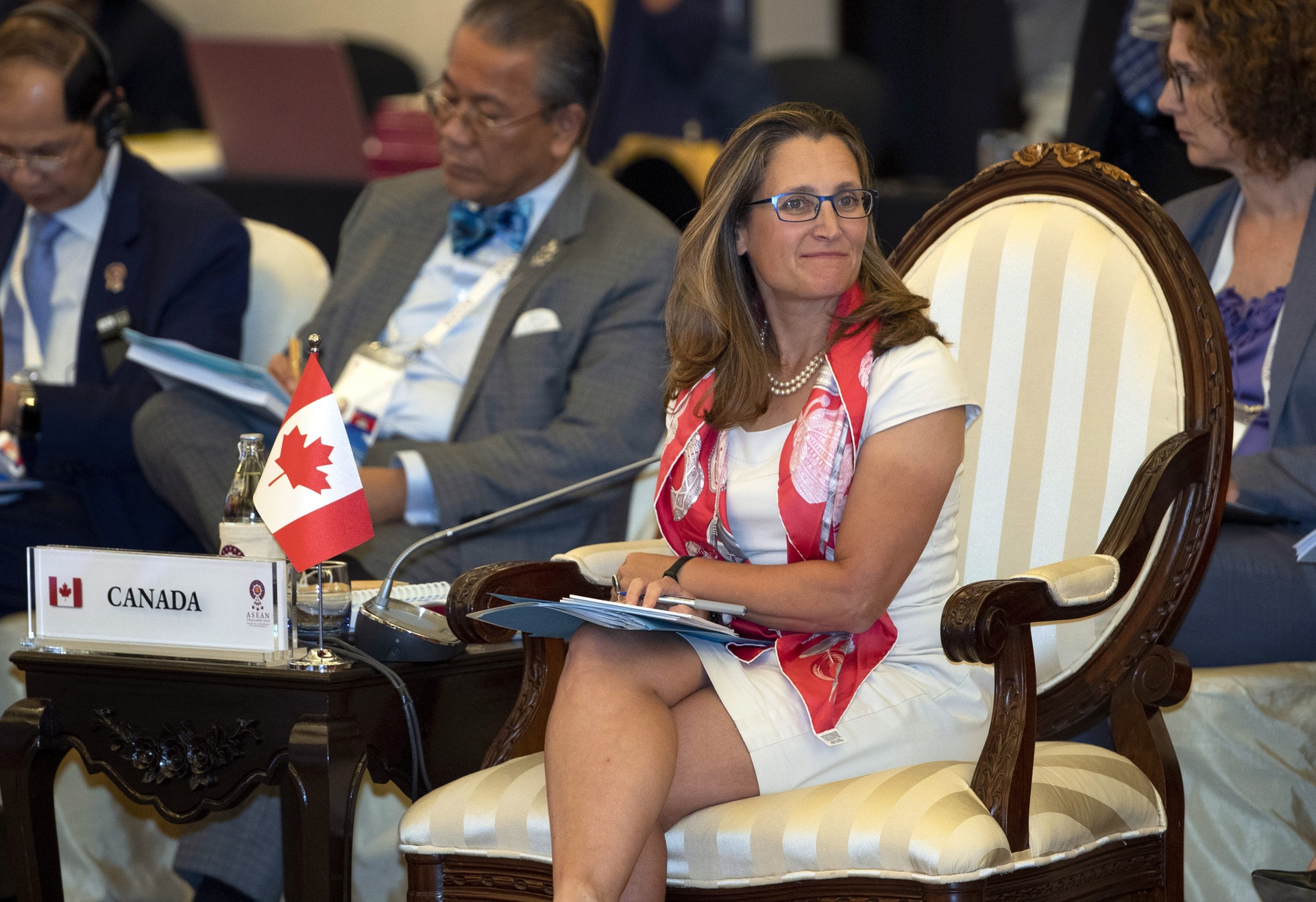 加拿大外交部長方慧蘭(Chrystia Freeland)出席在泰國曼谷舉行的東盟會議。(AP) 加拿大外交部長方慧蘭(Chrystia Freeland)出席在泰國曼谷舉行的東盟會議。(AP)