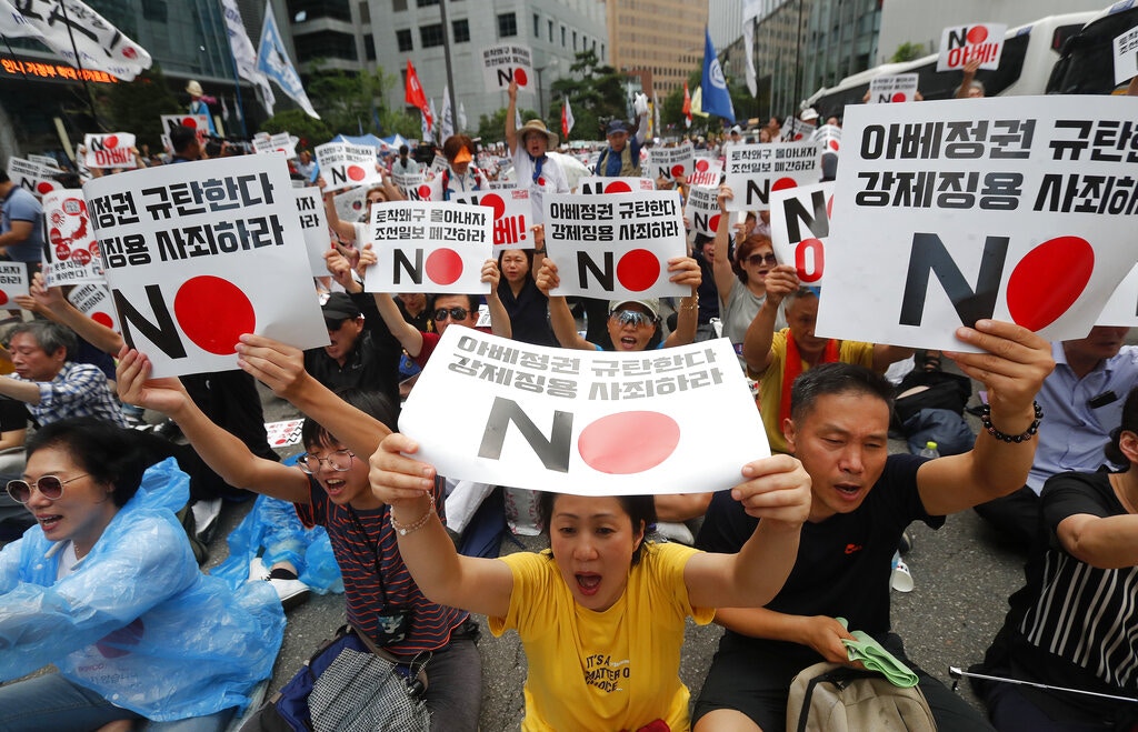 韓國首爾逾萬人示威要求日本首相安倍晉三道歉 香港01 即時國際