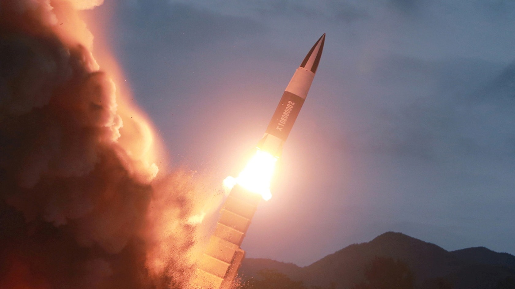 朝鮮:金正恩親自指導試射新武器 警告韓方取消軍演 朝鮮:金正恩親自指導試射新武器 警告韓方取消軍演