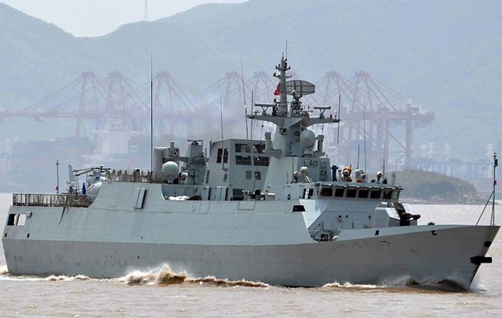 056A型導彈護衛艦是解放軍海軍主要海軍基地防衛艦艇。(網上圖片) 056A型導彈護衛艦是解放軍海軍主要海軍基地防衛艦艇。(網上圖片)