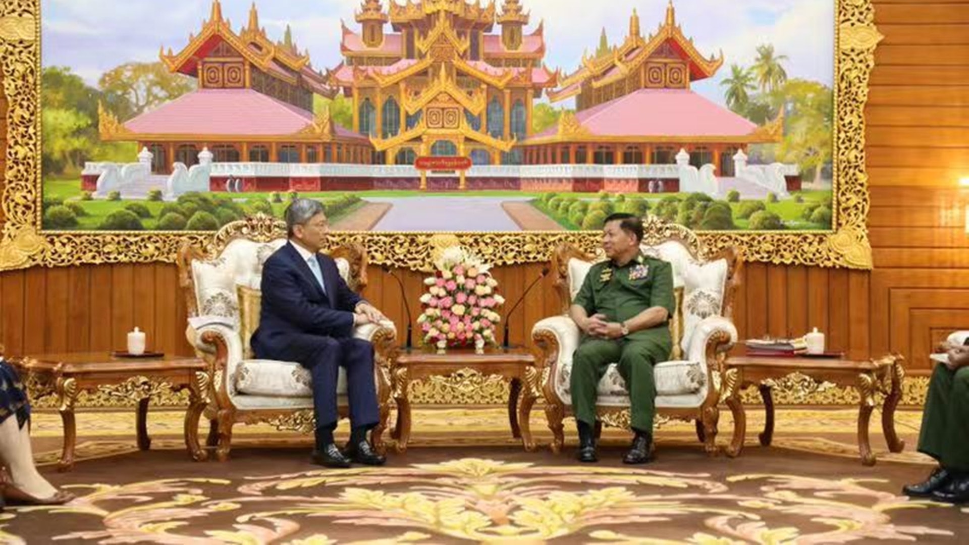 【緬北衝突】中國大使會見緬甸國防軍總司令 促中緬邊境和平安寧 【緬北衝突】中國大使會見緬甸國防軍總司令 促中緬邊境和平安寧