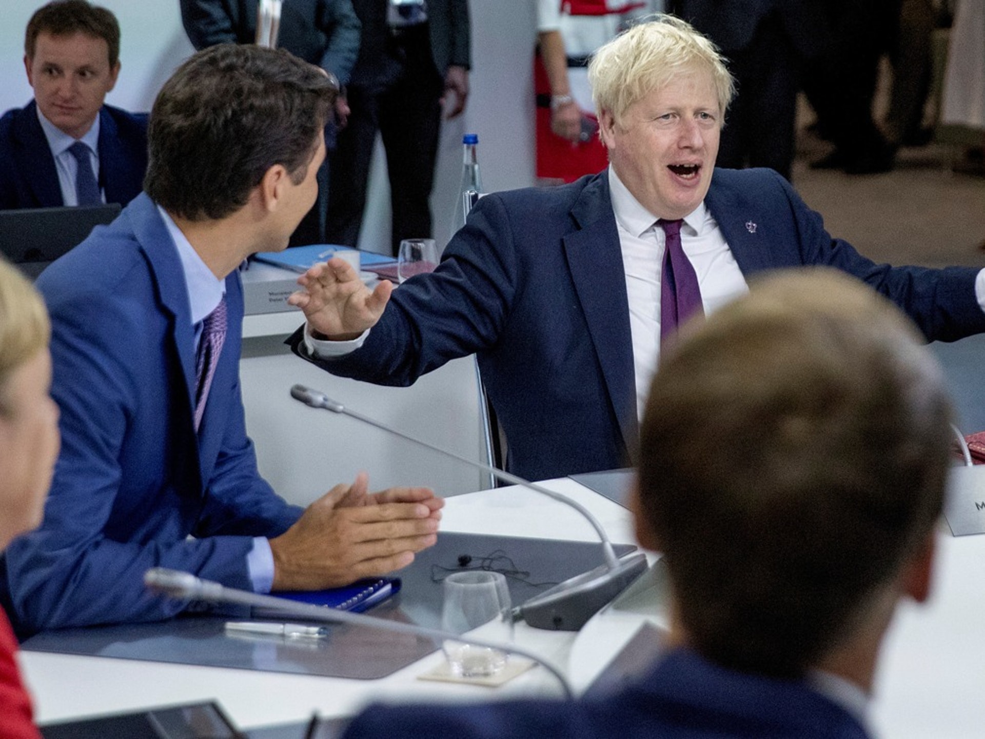 出身英國牛津大學的約翰遜從國會議員起步,近20年後登頂,是政壇寵兒。(VCG)