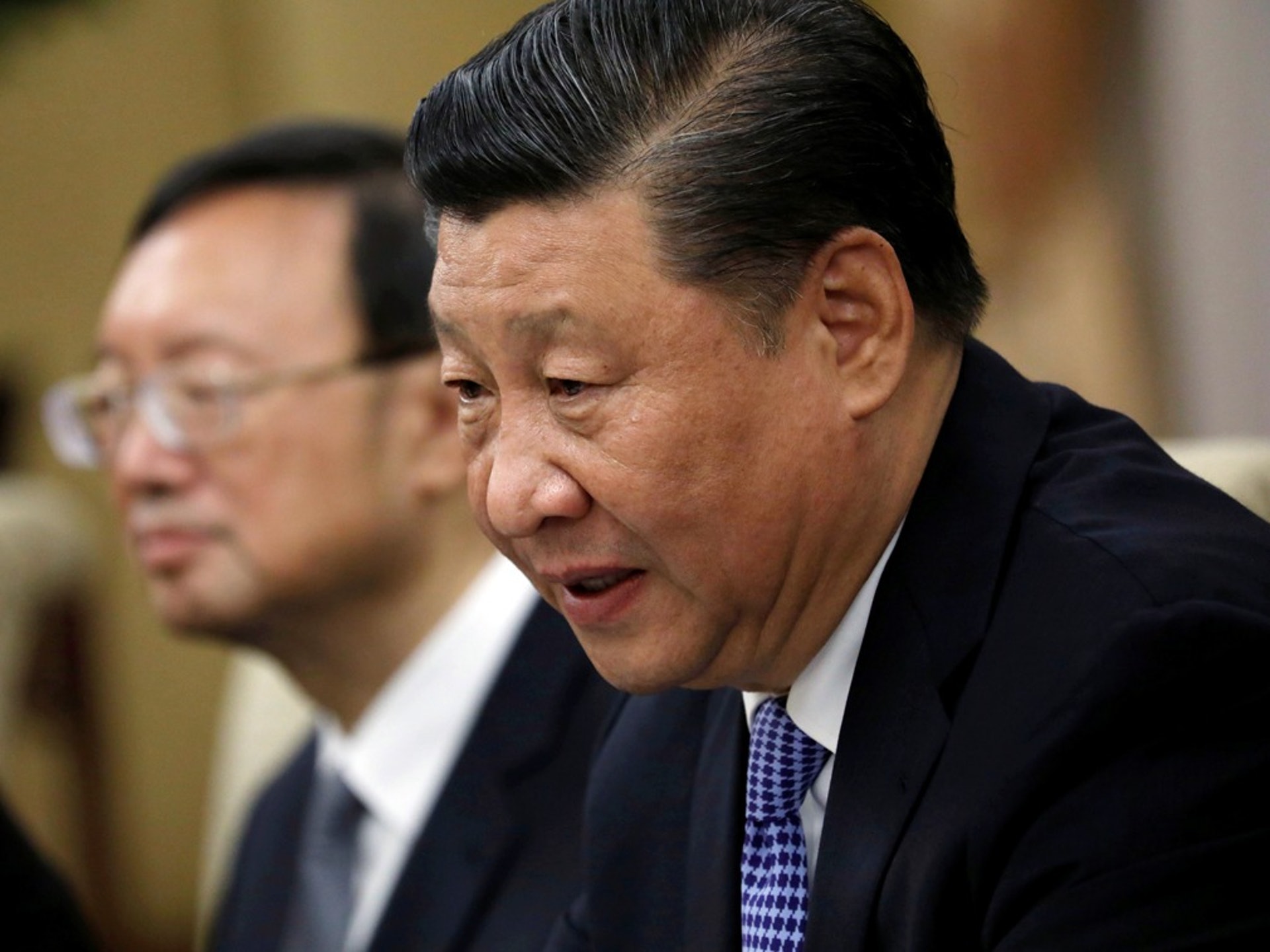 習近平(右)在南海問題上表態強硬。(Reuters)