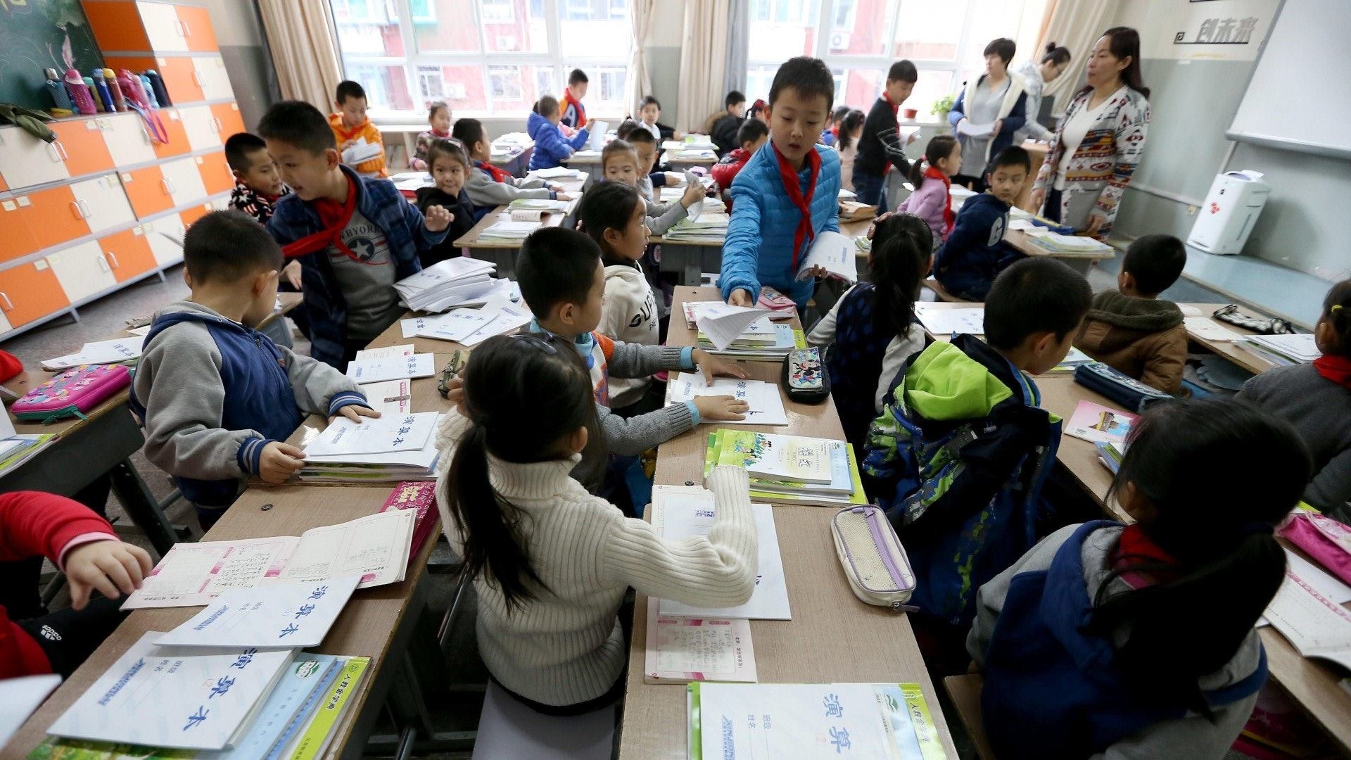 深圳中小學教師成為高薪職業,稅前年輸入逾30萬元。(資料圖片) 深圳中小學教師成為高薪職業,稅前年輸入逾30萬元。(資料圖片)