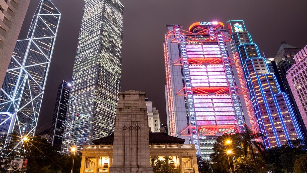 港大料本港經濟上半年增長放緩 次季GDP僅增1.7% 港大料本港經濟上半年增長放緩 次季GDP僅增1.7%