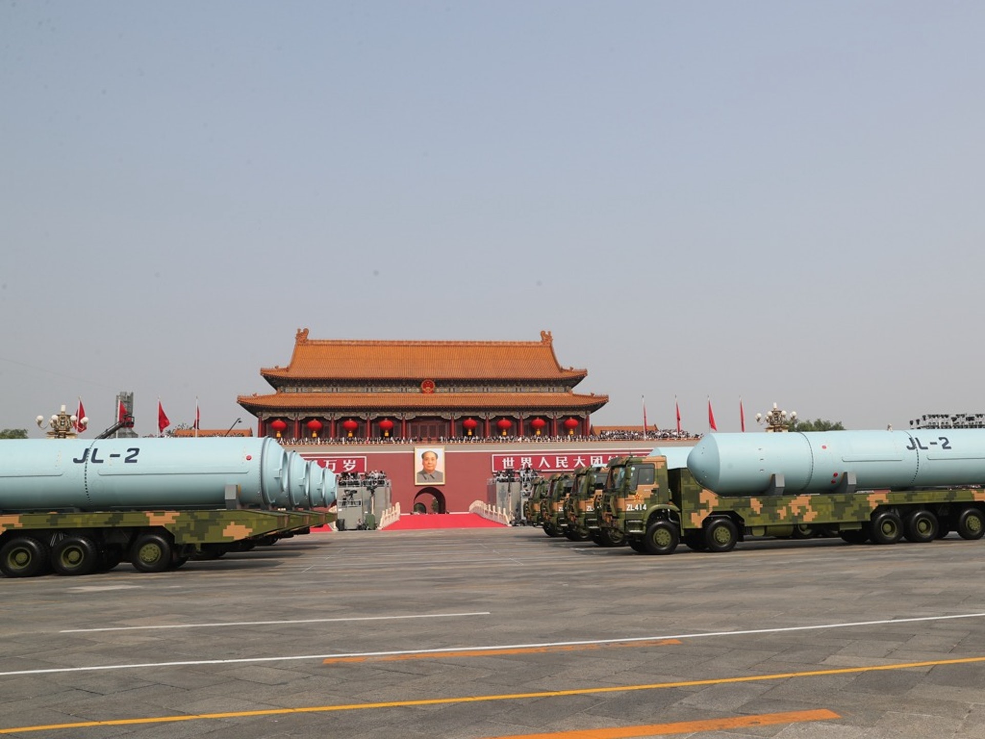 巨浪-2導彈也亮相,它展示了中國強大的海上打擊實力,讓美國的航母有所忌憚。(新華社)