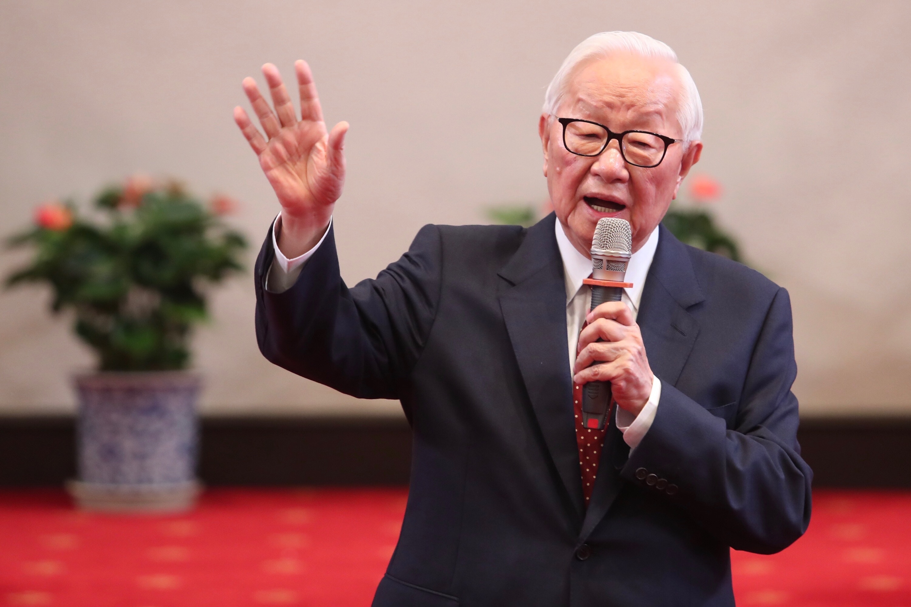 張忠謀第三度擔任APEC峰會代表。(中央社) 張忠謀第三度擔任APEC峰會代表。(中央社)