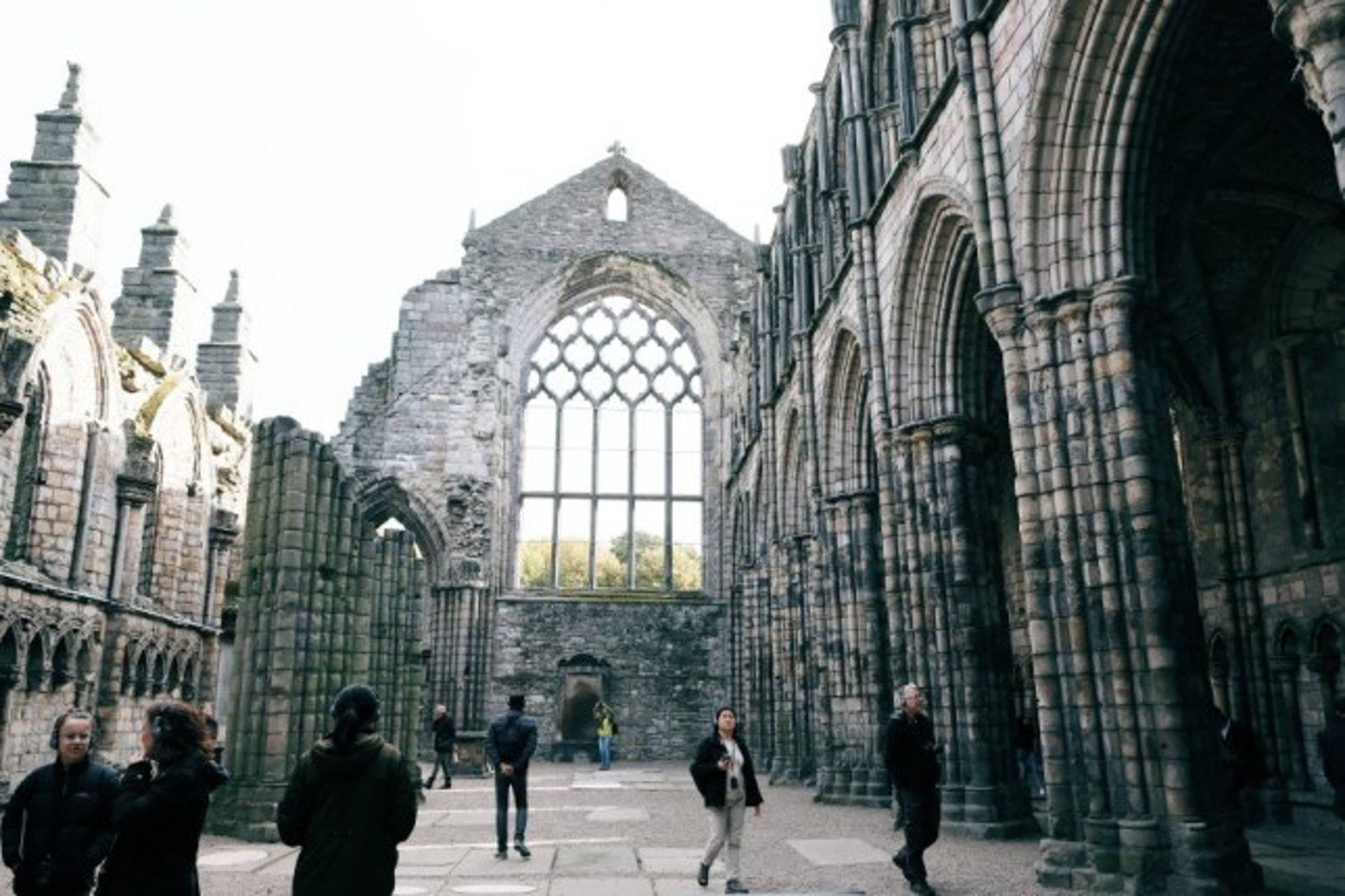 除了有美麗的宮殿外,一旁的修道院、皇宮花園以及畫廊也值得一逛!(KKday授權使用) 除了有美麗的宮殿外,一旁的修道院、皇宮花園以及畫廊也值得一逛!(KKday授權使用)