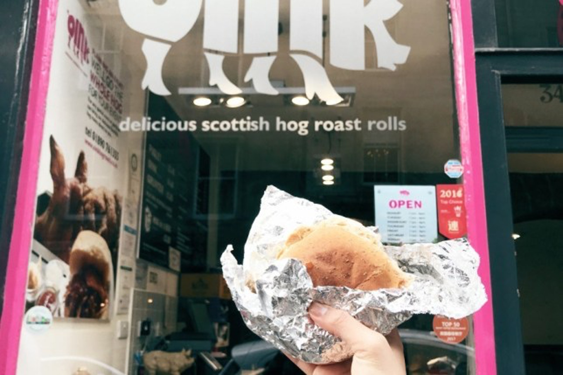 14個小時烤製的烤豬,充滿誠意的美味烤豬漢堡。(KKday授權使用) 14個小時烤製的烤豬,充滿誠意的美味烤豬漢堡。(KKday授權使用)