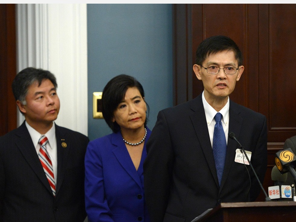 华裔科学家获人权奖 曾被FBI指控中国间谍（图） - 2