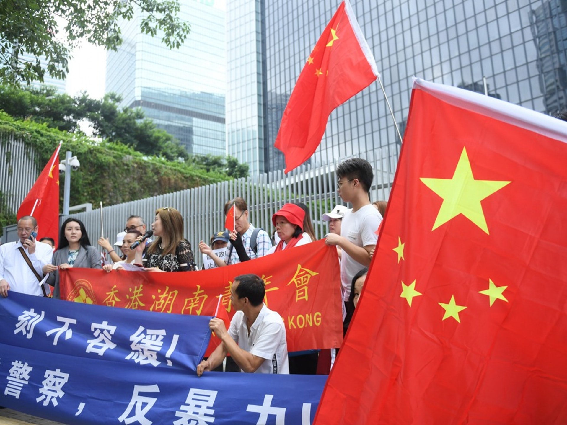 李顯龍認為，香港示威者提出的「五大訴求」不是為解決問題而是為羞辱政府。（新華社）