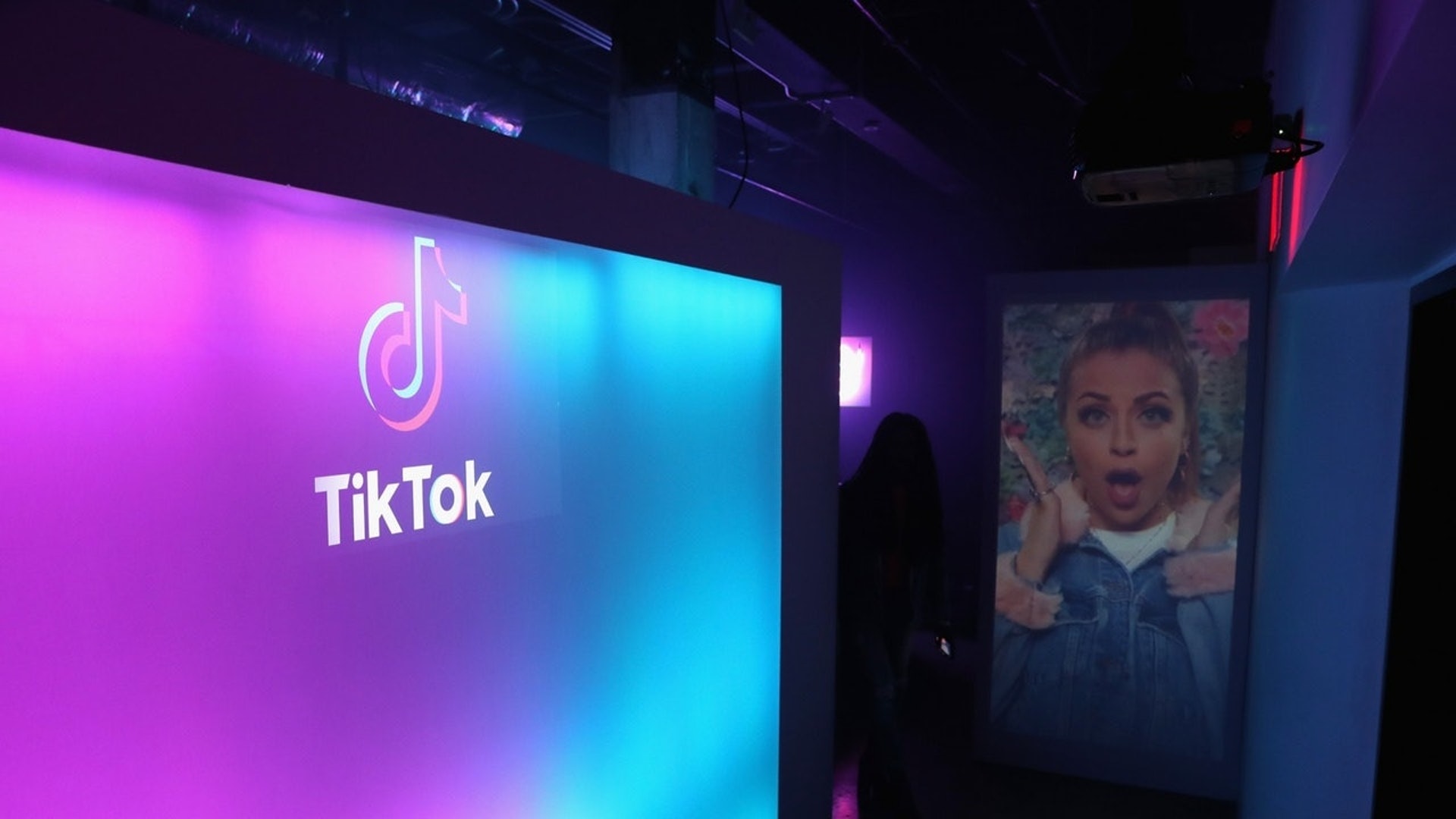 美參議員10月23日致函國家情報局,要求政府調查「TikTok」。(資料圖片) 美參議員10月23日致函國家情報局,要求政府調查「TikTok」。(資料圖片)