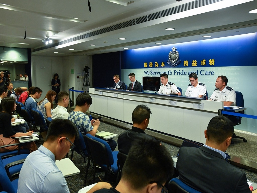 华人领袖劝诫香港激进示威者：自轻自贱没资格谈尊严（组图） - 1
