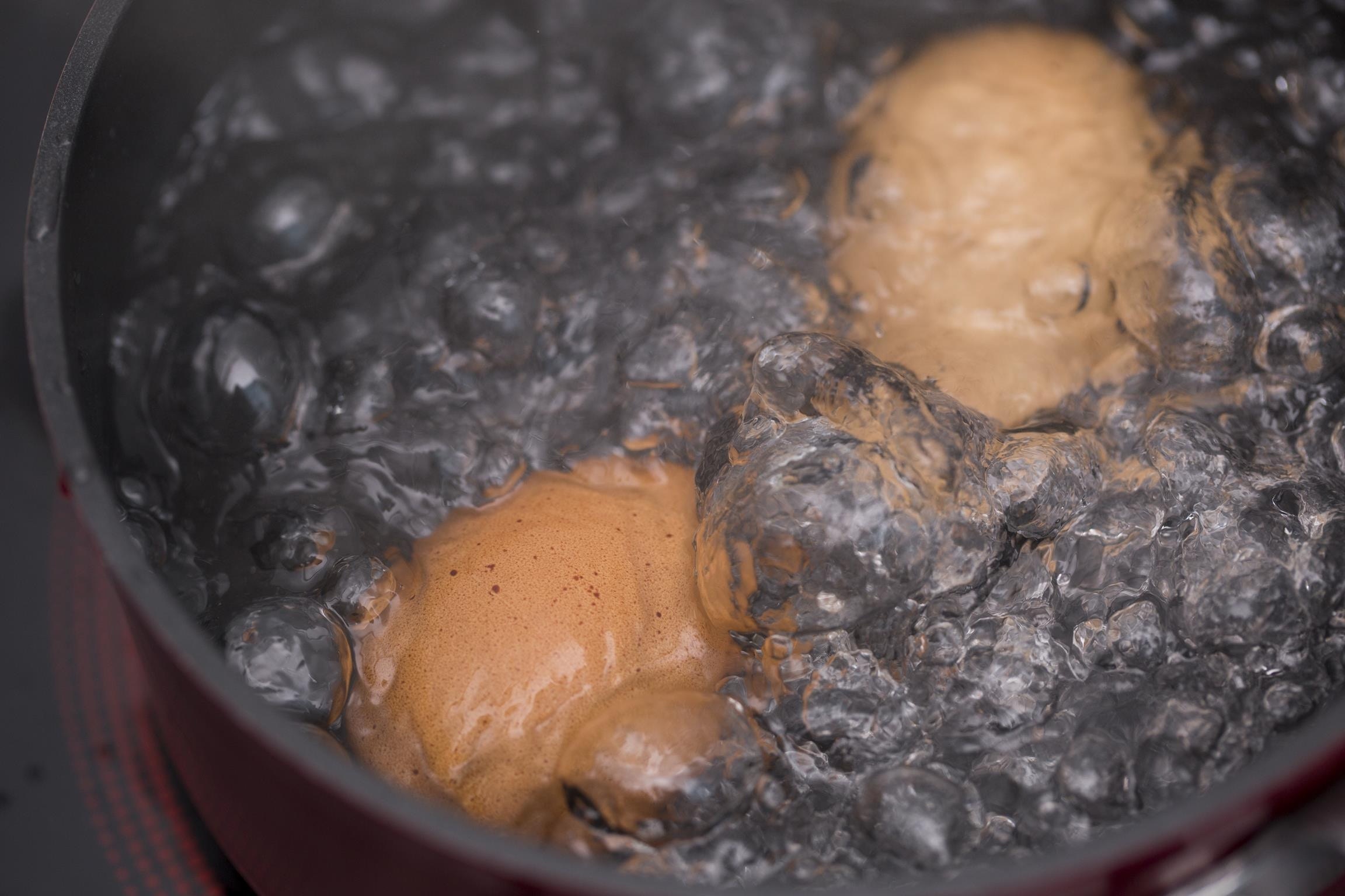 魚類和蛋類可有助加速眼部血液循環,紓緩眼乾眼澀。(資料圖片) 魚類和蛋類可有助加速眼部血液循環,紓緩眼乾眼澀。(資料圖片)